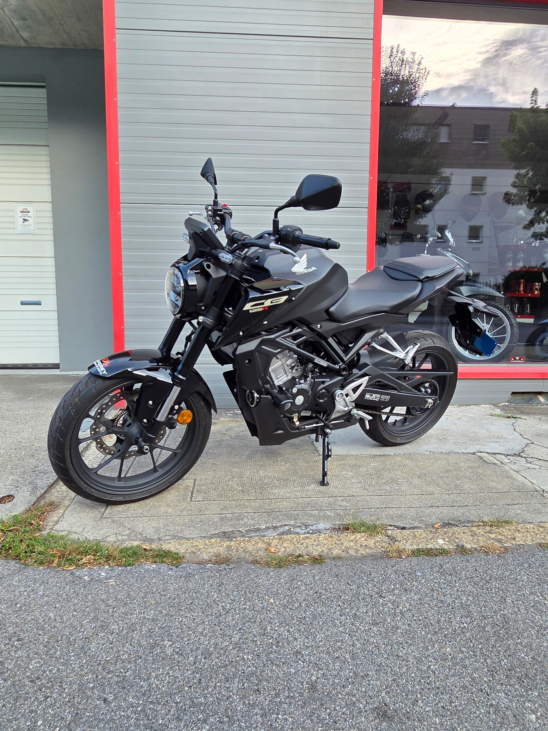 HONDA CB 125 R
