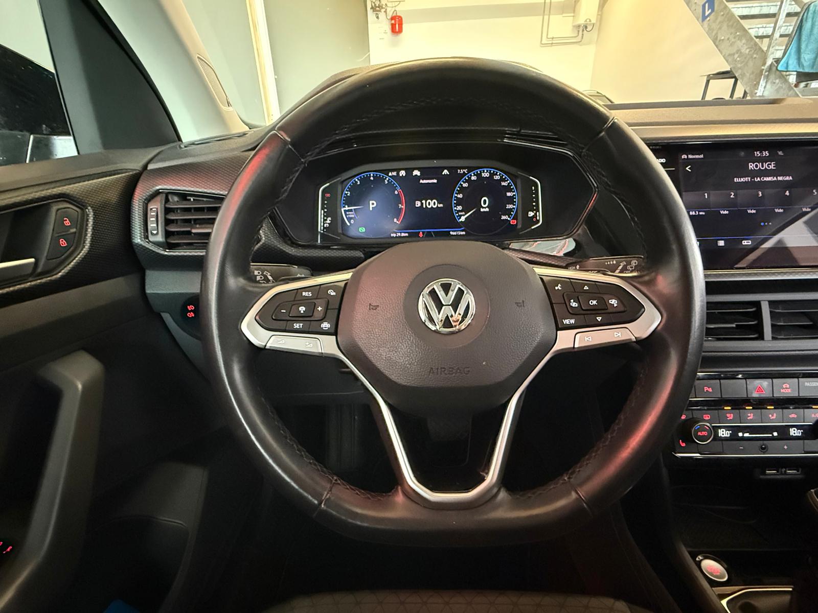 VW T-Cross 1.0 TSI Life DSG-image-16