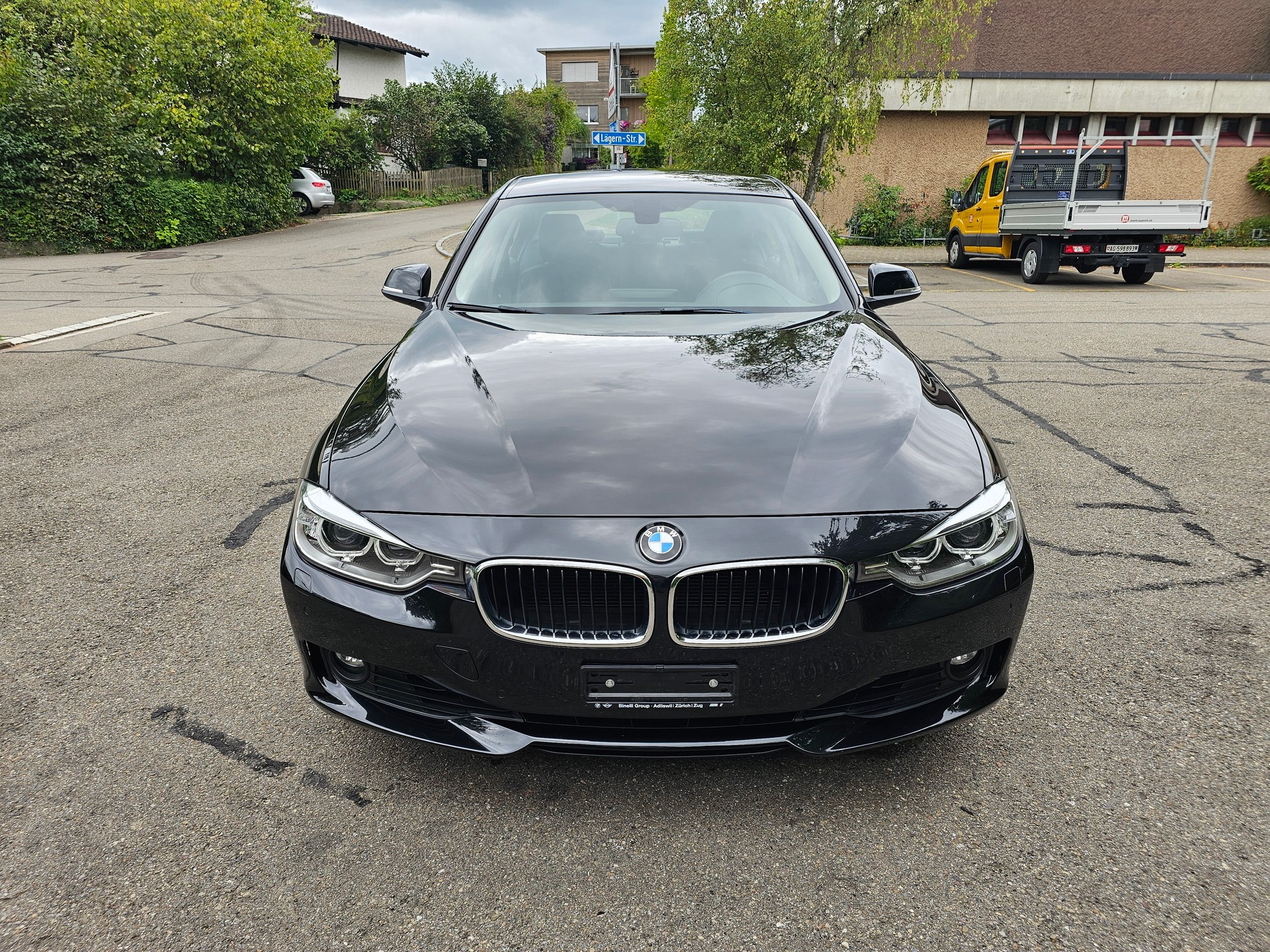 BMW 320i xDrive Steptronic-image-1
