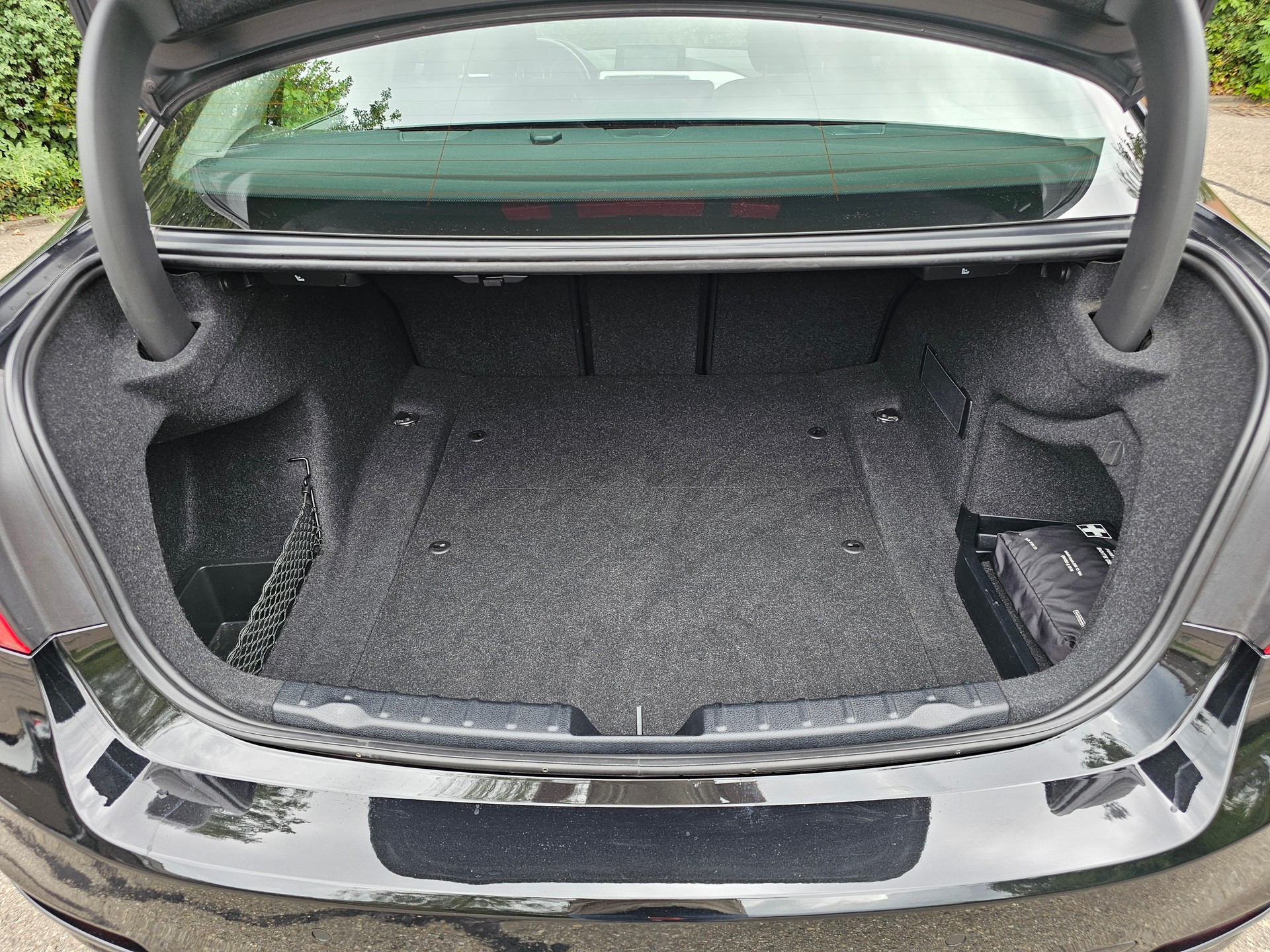 BMW 320i xDrive Steptronic-image-14