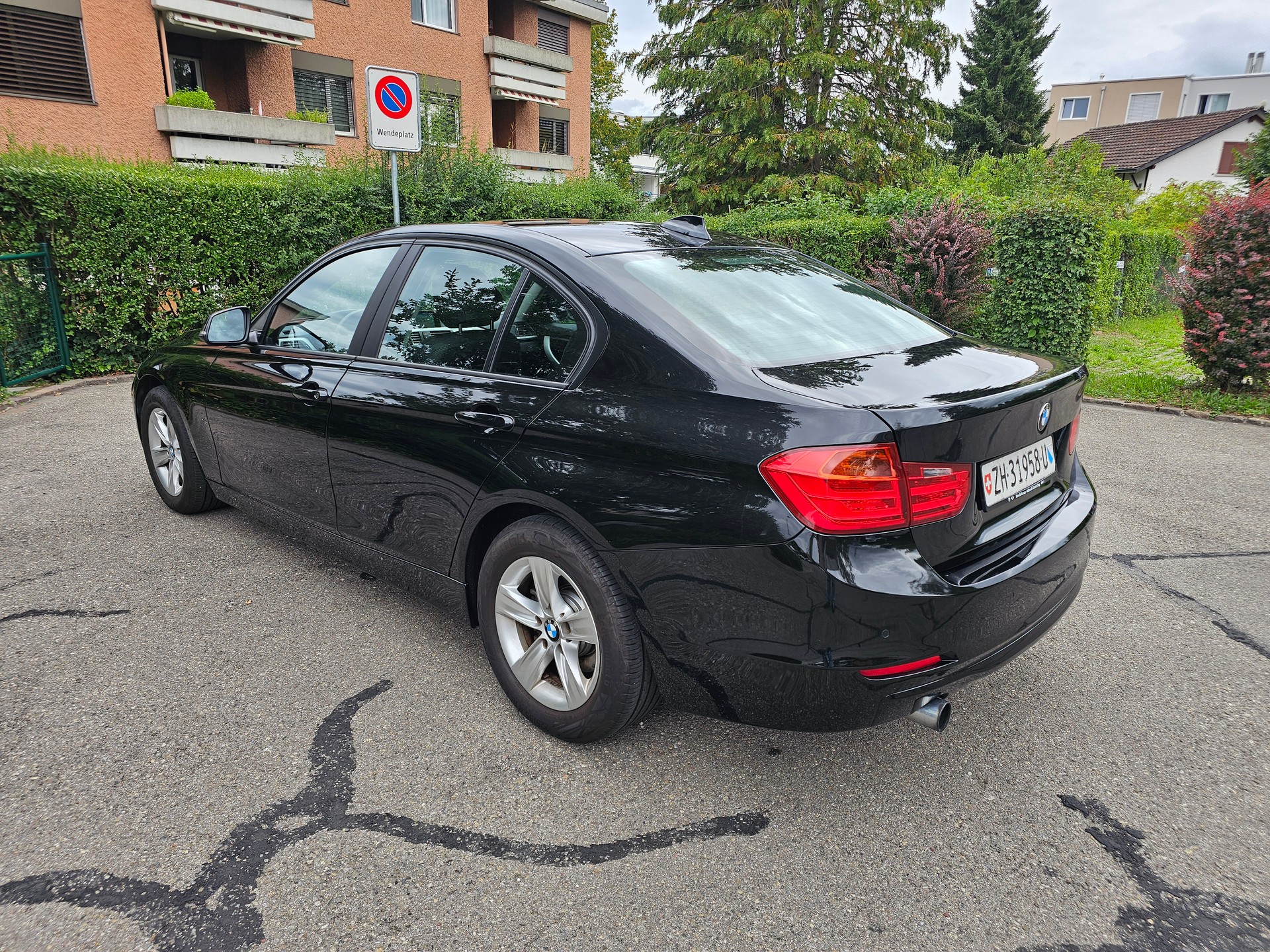 BMW 320i xDrive Steptronic-image-5