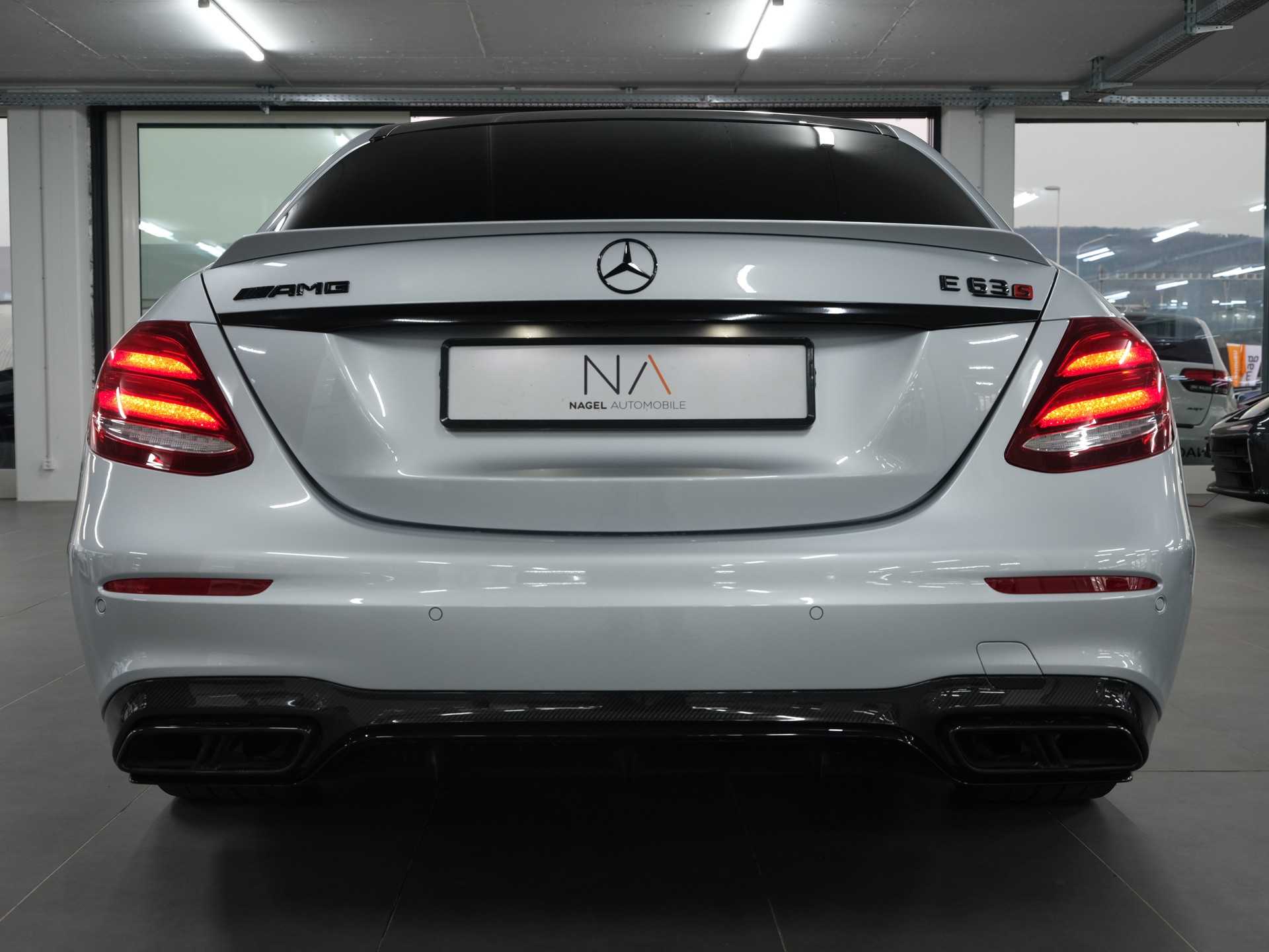 MERCEDES-BENZ E 63 AMG S 4Matic Speedshift MCT *AMG Performance* *Burmester* *Panorama*-image-3