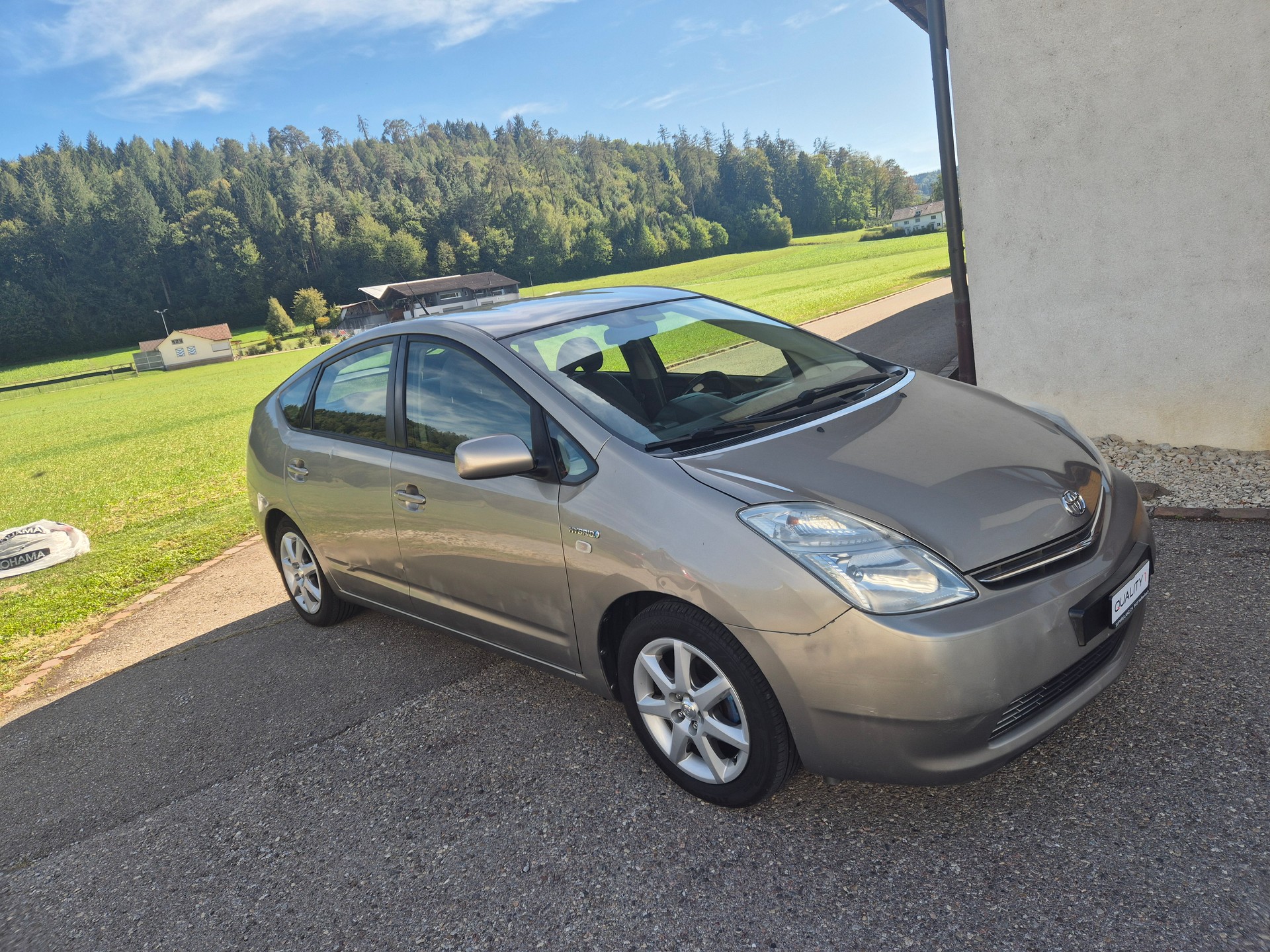 TOYOTA Prius 1.5 16V Hybrid-image-1
