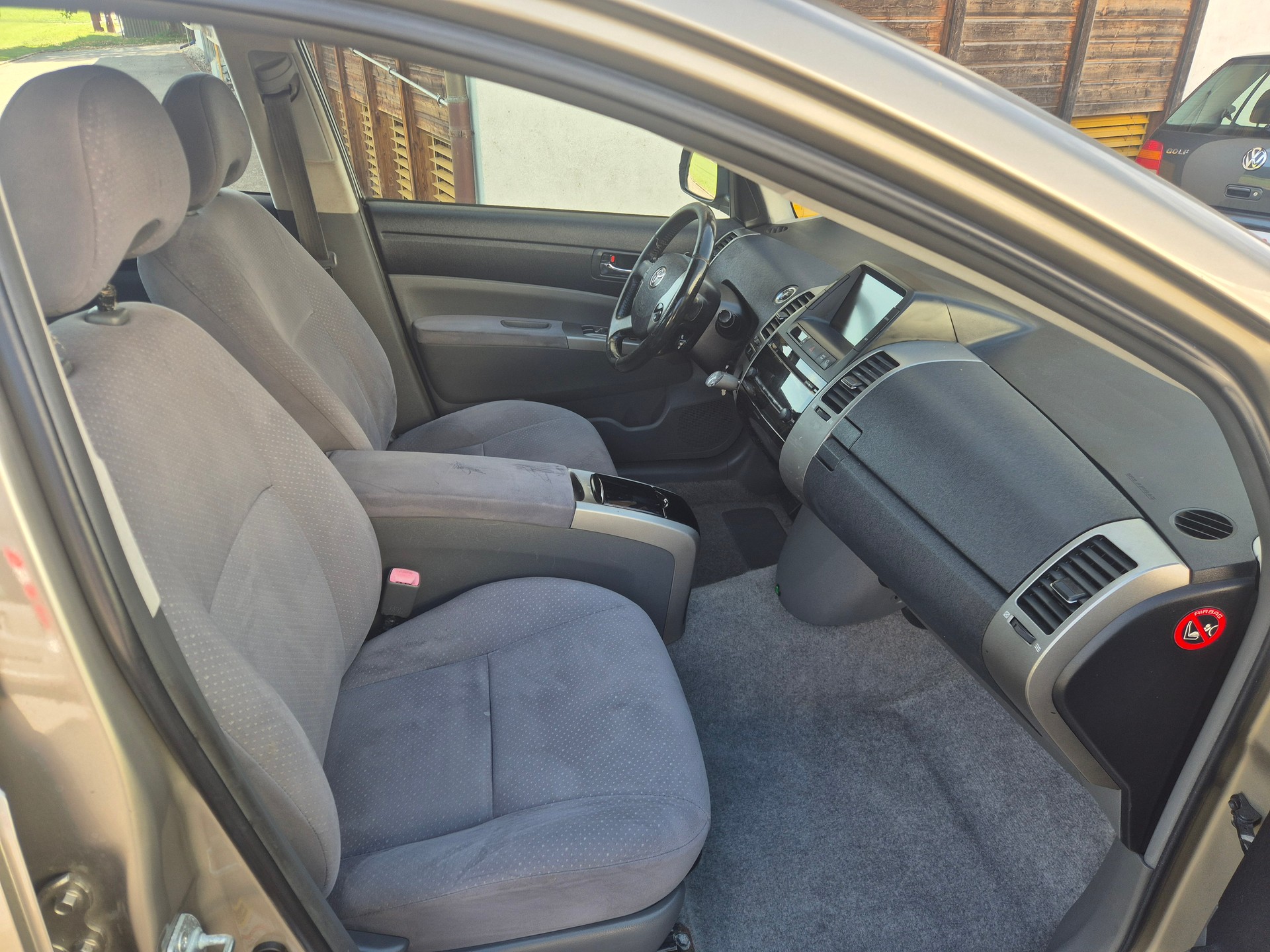 TOYOTA Prius 1.5 16V Hybrid-image-8