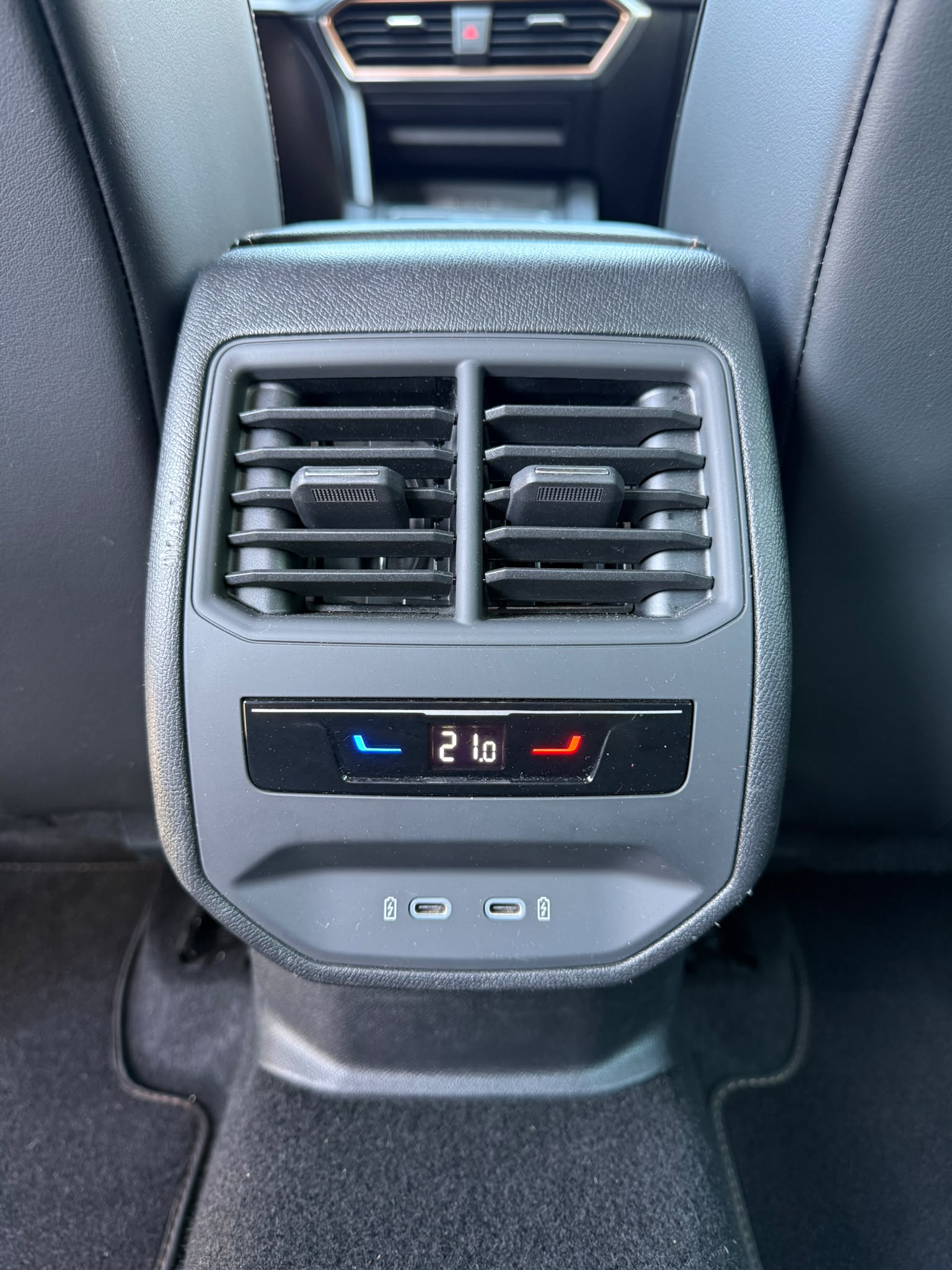 CUPRA Formentor 1.4 e-HYBRID pHEV DSG-image-10