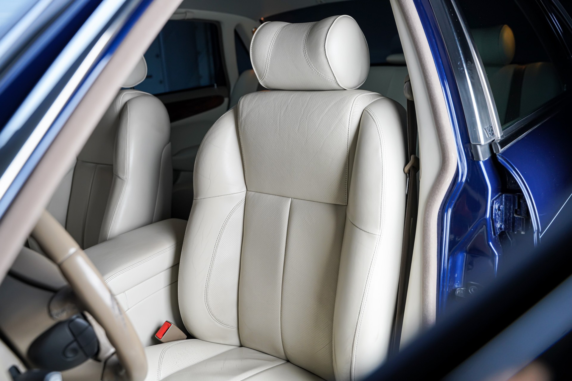 JAGUAR XJ 3.2 V8 Executive-image-12