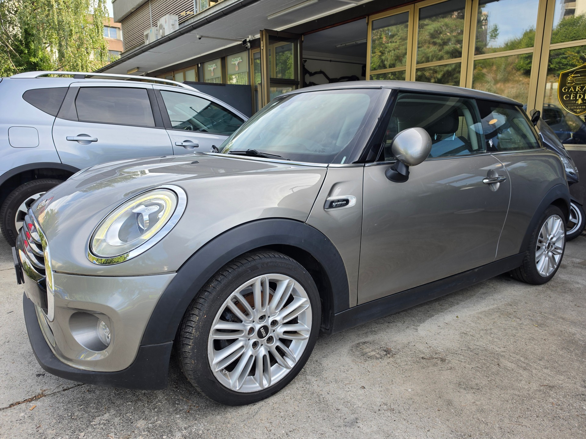 MINI Cooper Hyde Park-image-6