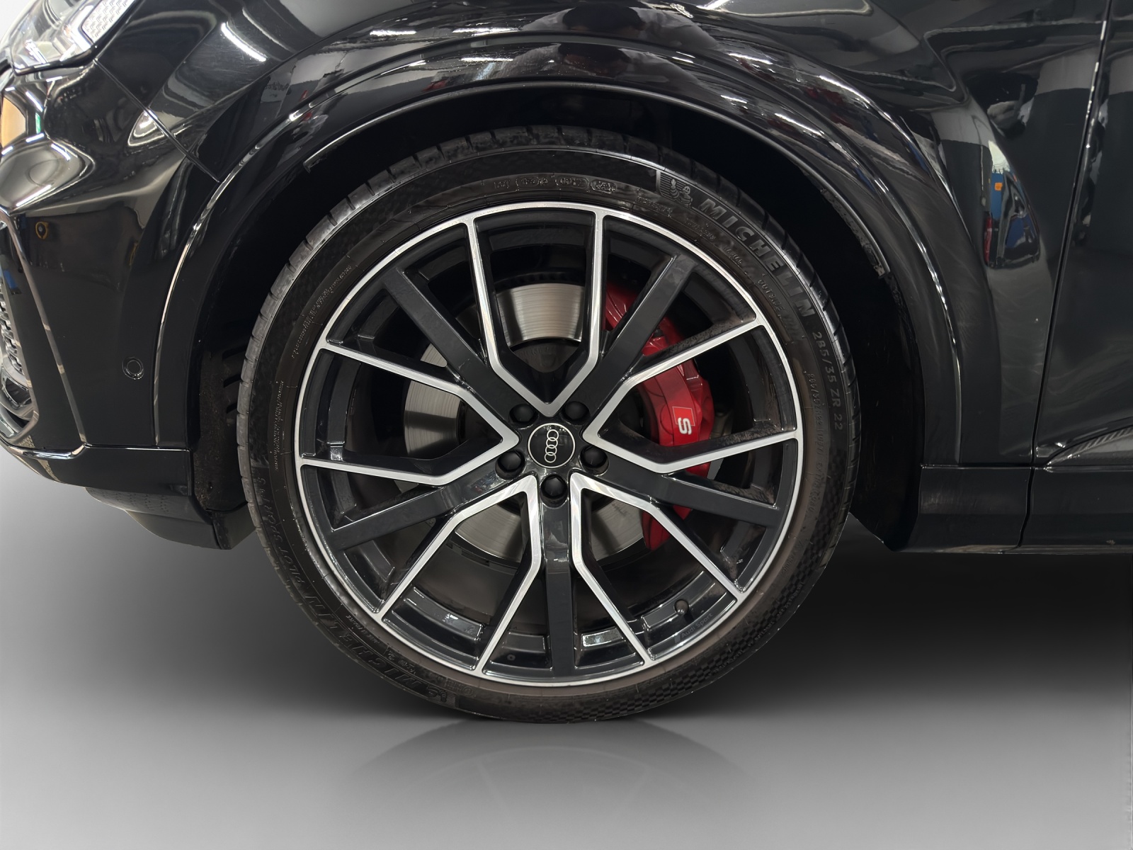 AUDI SQ7 TFSI quattro tiptronic-image-13