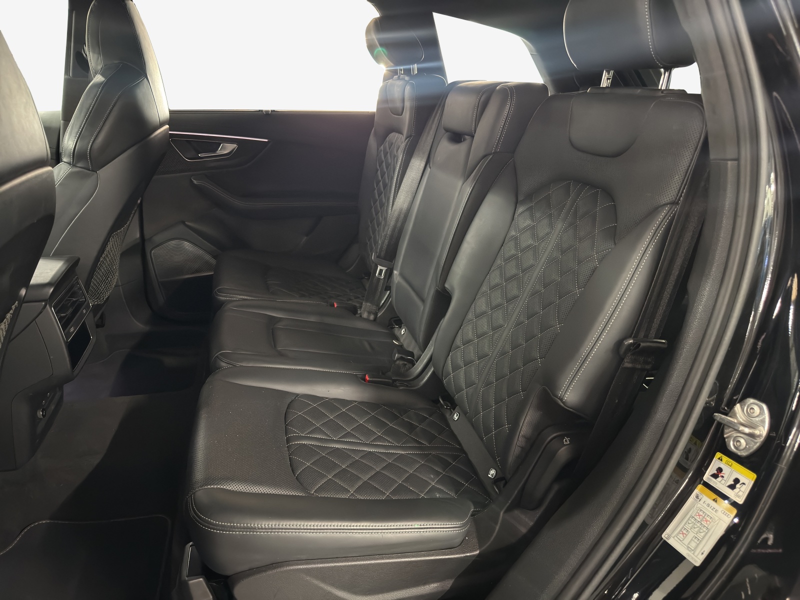 AUDI SQ7 TFSI quattro tiptronic-image-11