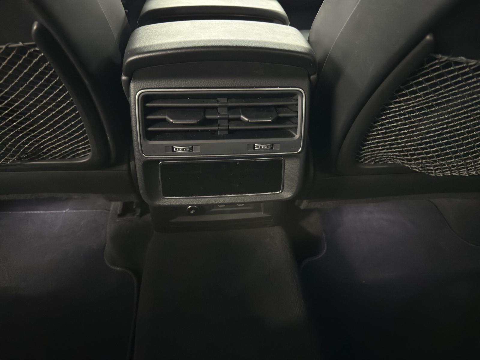 AUDI SQ7 TFSI quattro tiptronic-image-10