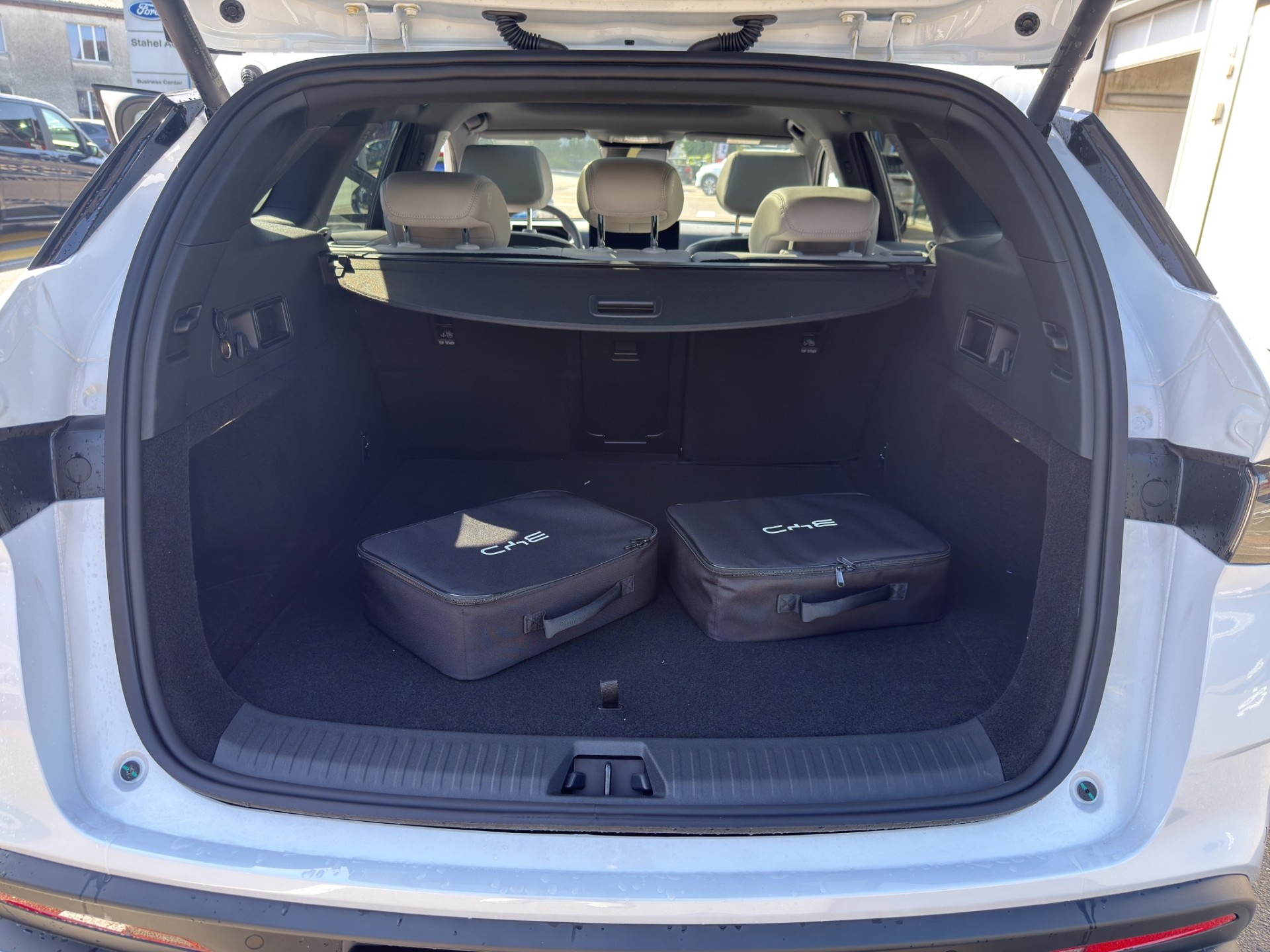 BYD Seal 6 DM-i Touring Comfort-image-14