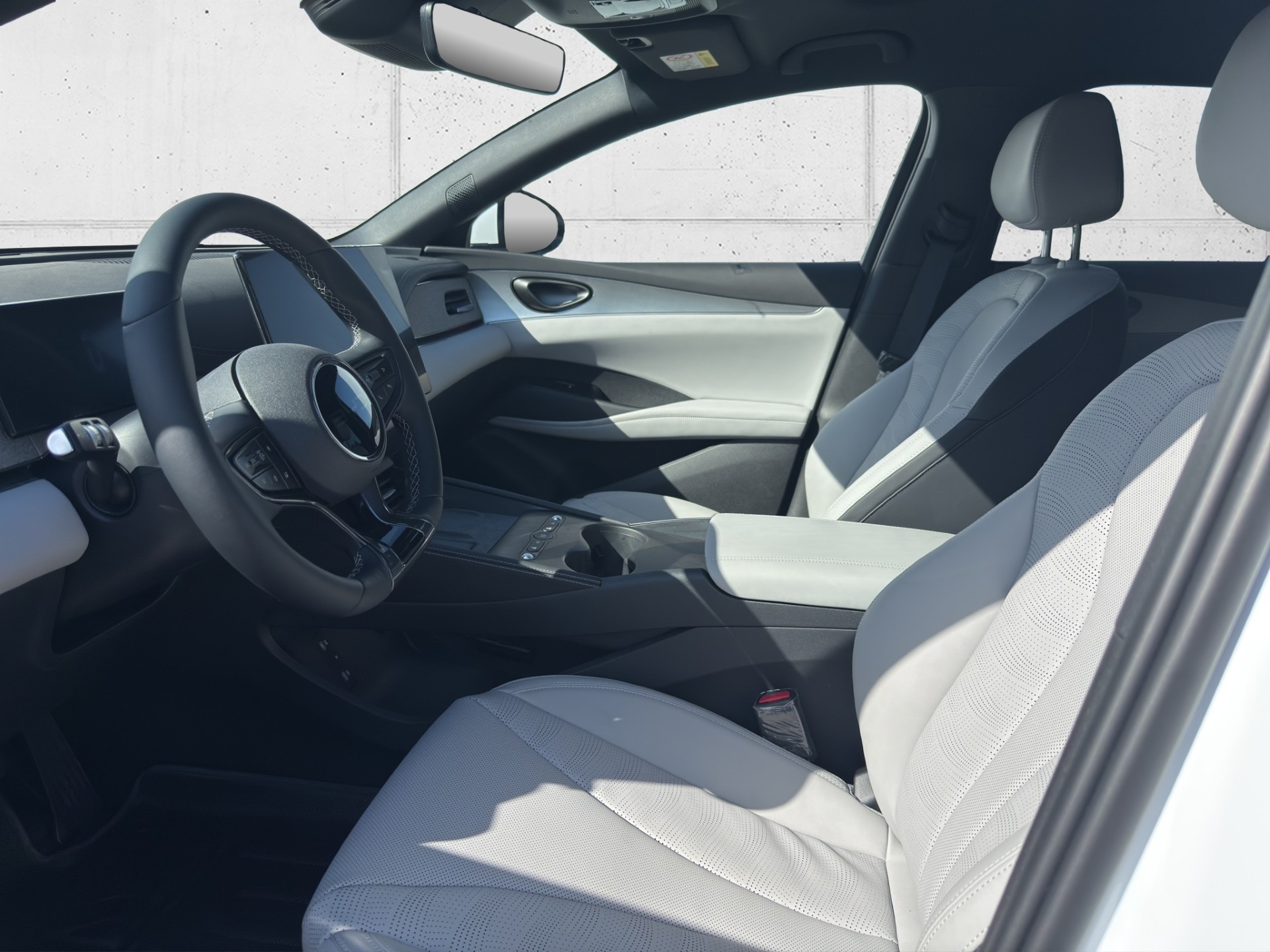 BYD Seal 6 DM-i Touring Comfort-image-8