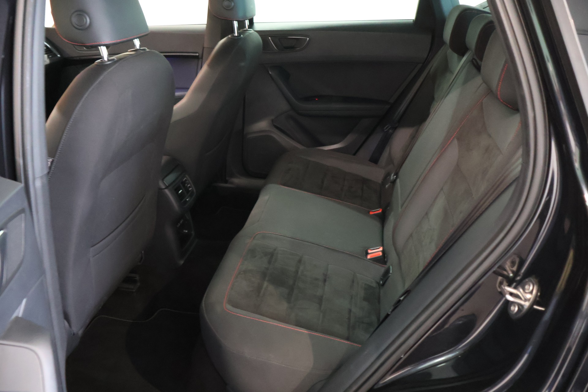 SEAT Ateca 2.0 TDI CR FR 4Drive DSG-image-11