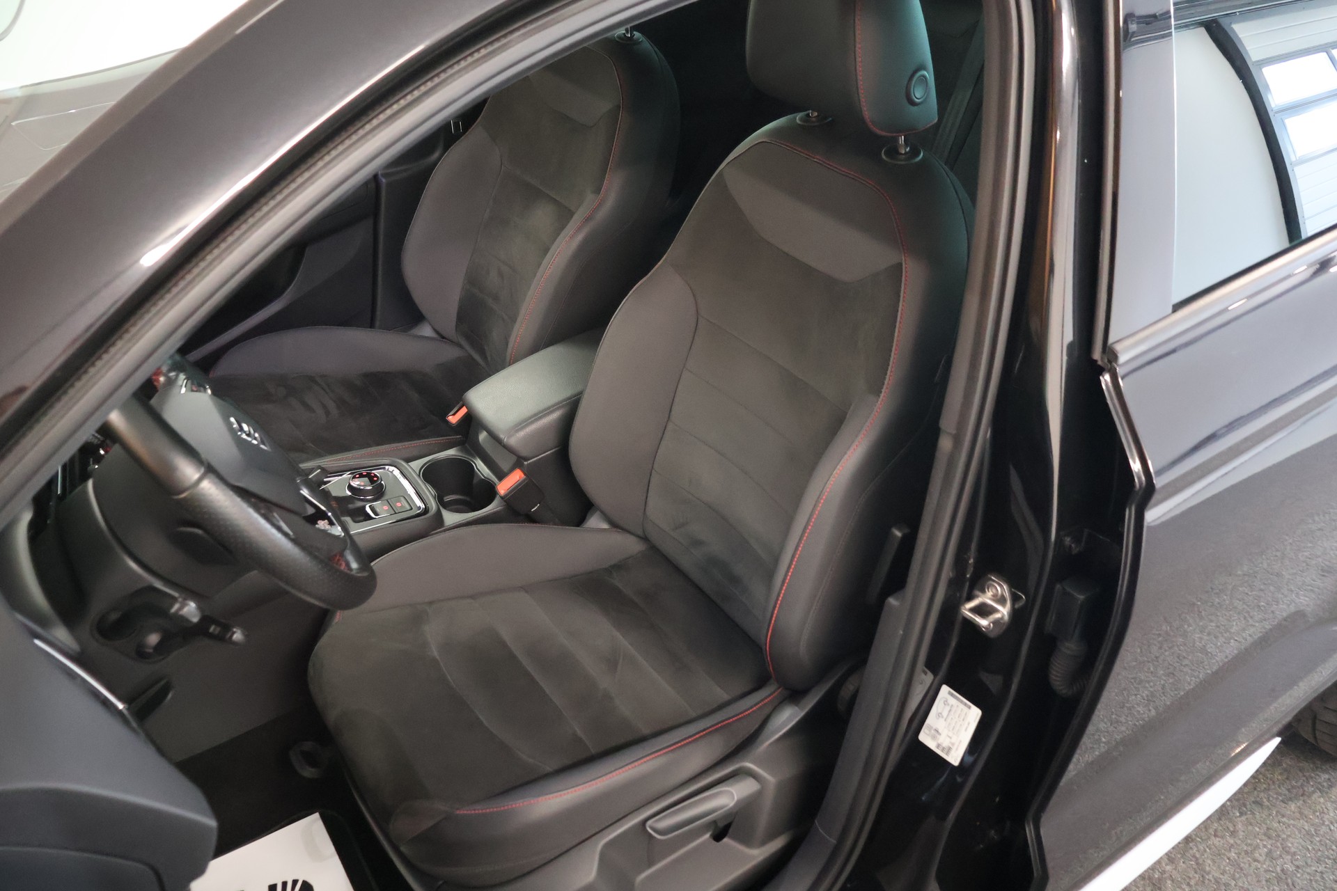 SEAT Ateca 2.0 TDI CR FR 4Drive DSG-image-10