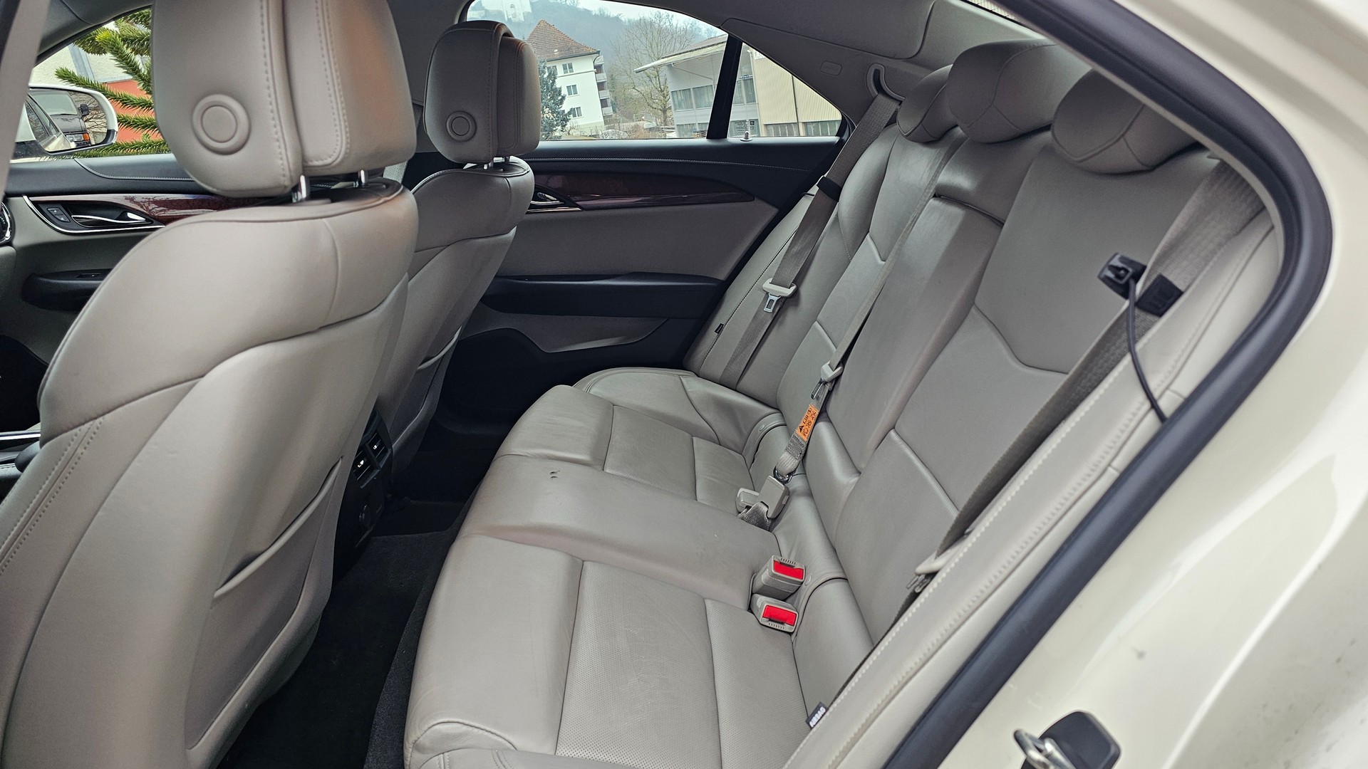 CADILLAC ATS 2.0 Sedan Turbo Luxury AWD Automatic-image-9