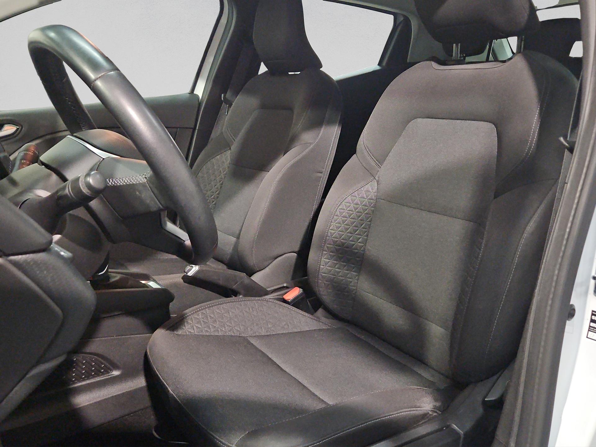 RENAULT Clio 1.0 Equilibre CVT-image-8