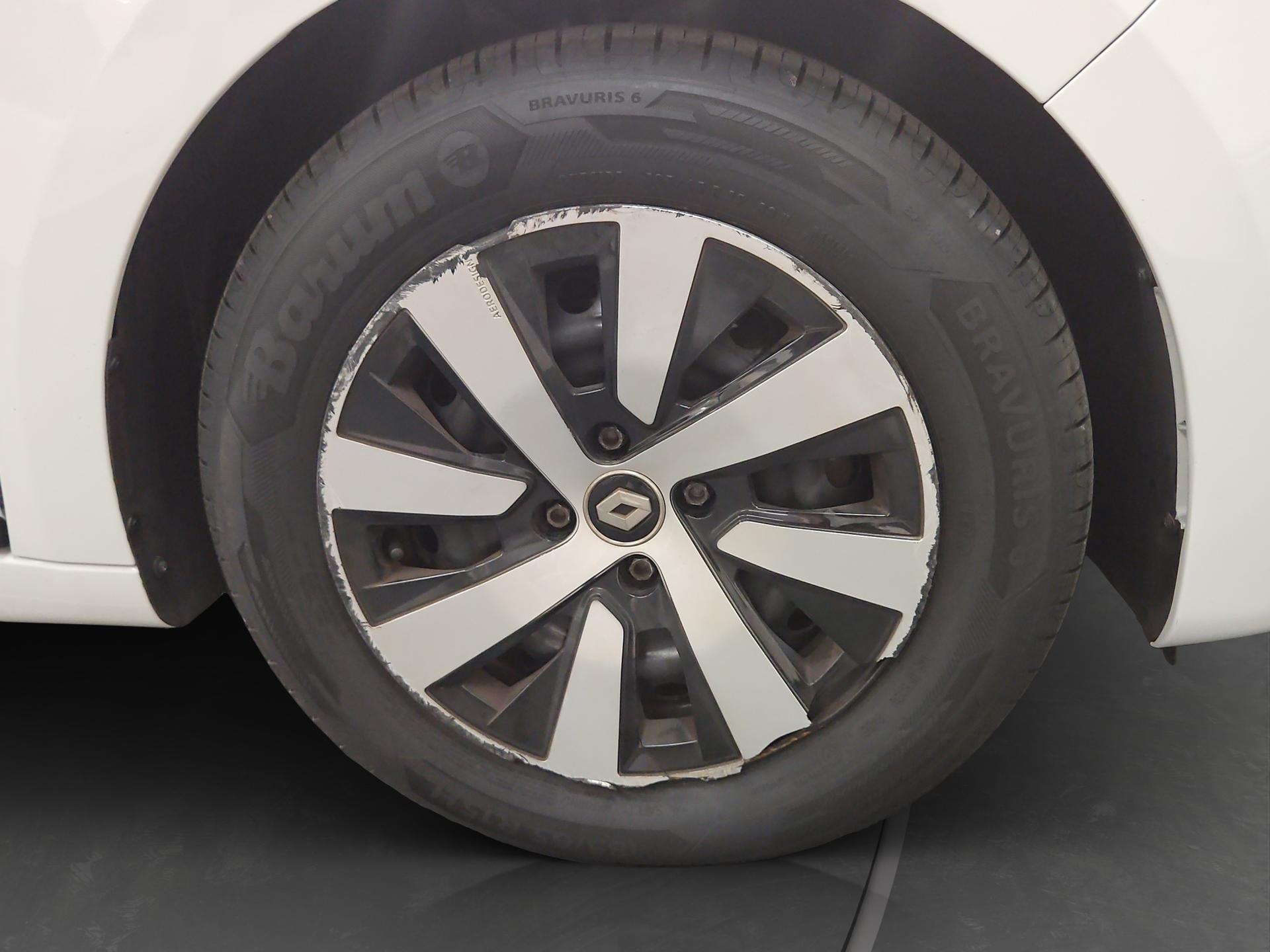 RENAULT Clio 1.0 Equilibre CVT-image-17