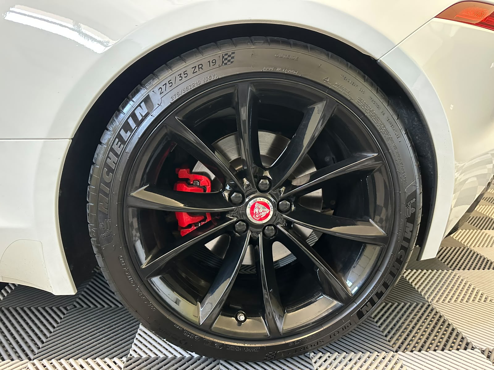 JAGUAR F-Type Coupé S 3.0 V6 S/C *Toit Pano *Echappement Sport-image-31