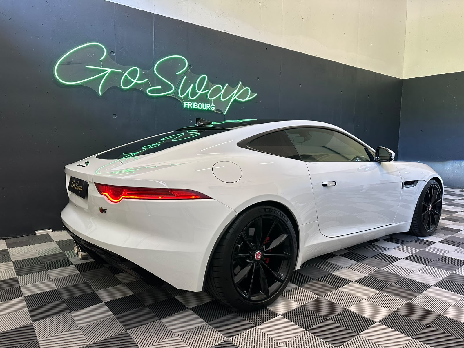 JAGUAR F-Type Coupé S 3.0 V6 S/C *Toit Pano *Echappement Sport-image-5