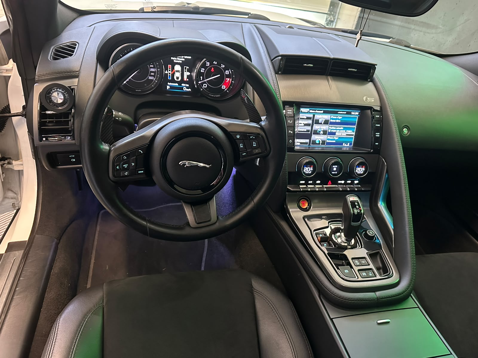 JAGUAR F-Type Coupé S 3.0 V6 S/C *Toit Pano *Echappement Sport-image-11