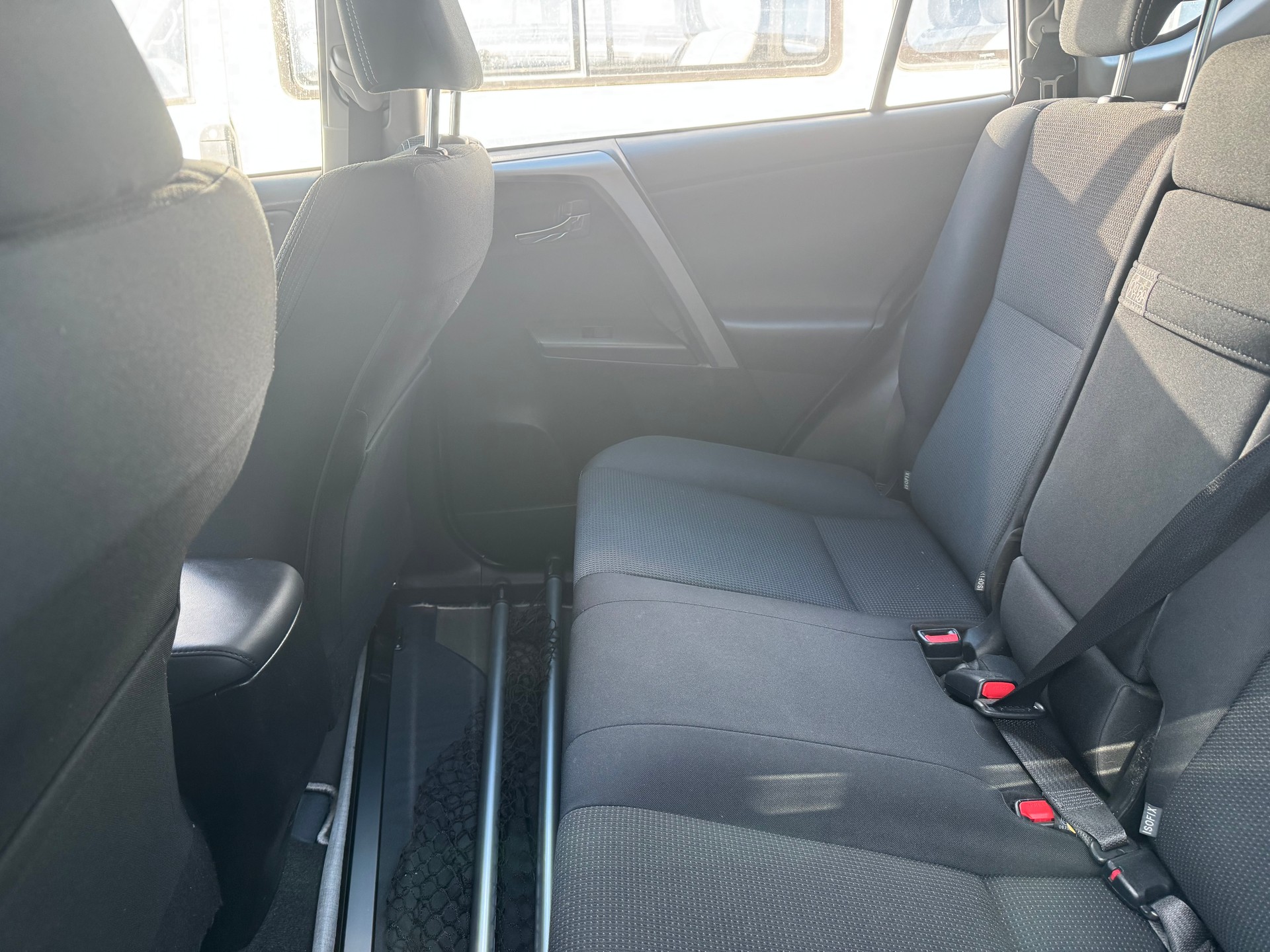 TOYOTA RAV-4 2.5 HSD Sol Premium e-CVT-image-3
