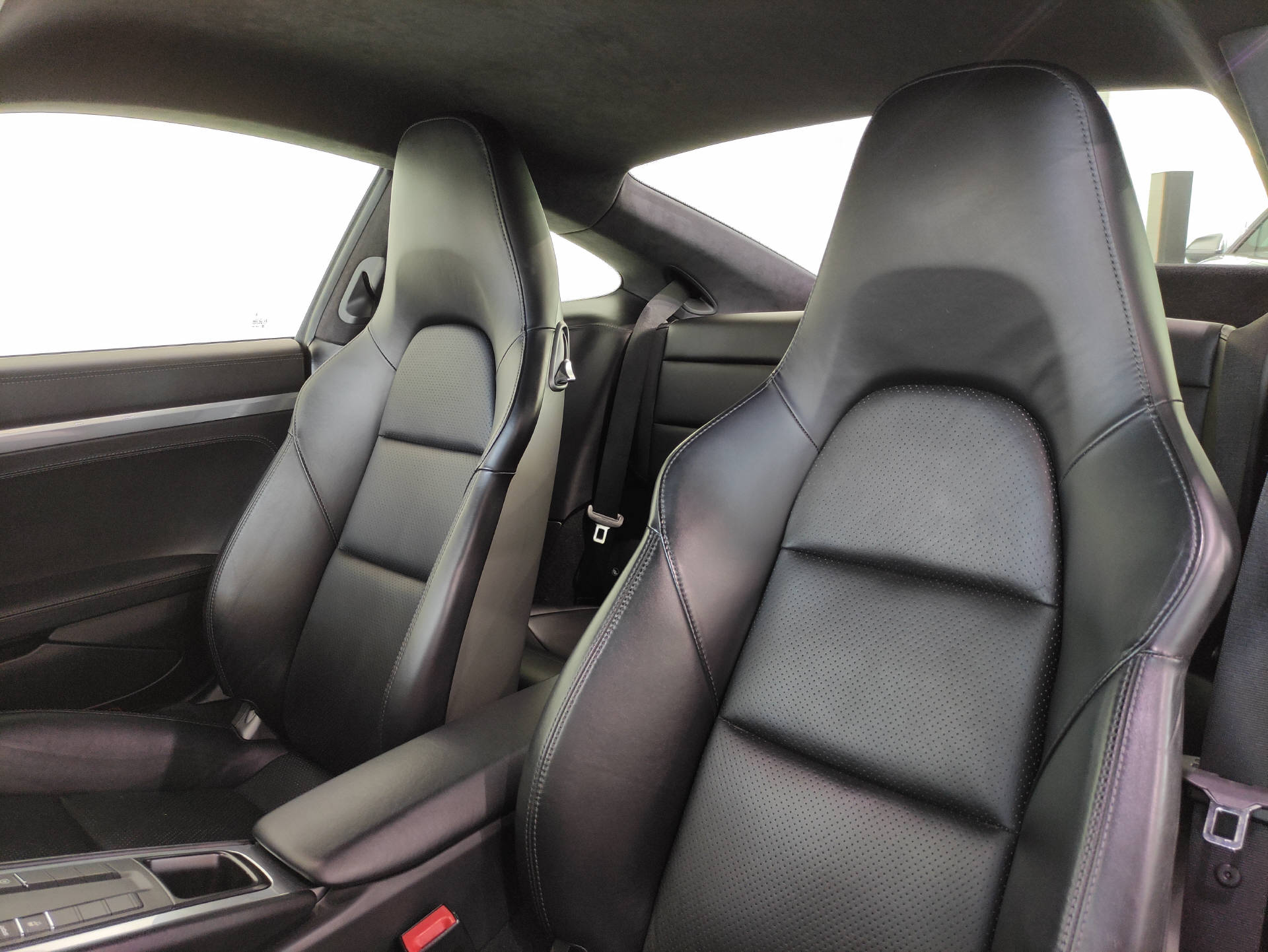 PORSCHE 911 Coupé 3.4 Carrera PDK-image-5