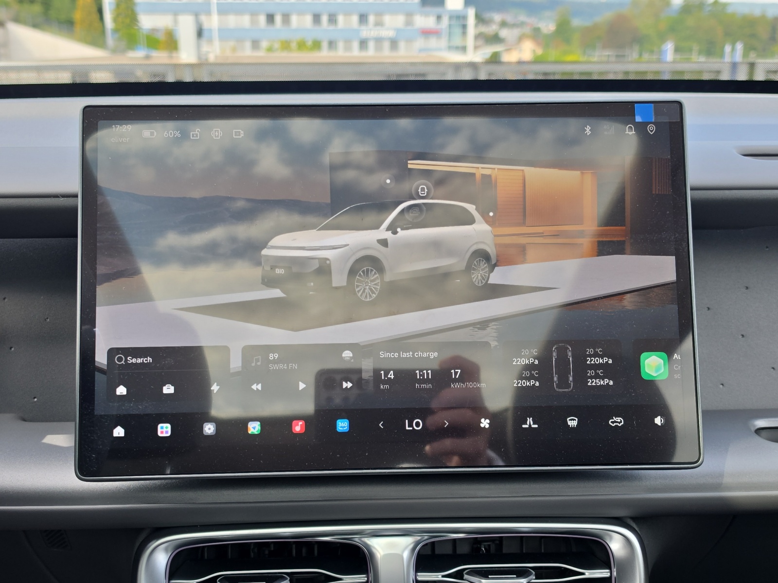LEAPMOTOR B10 EV-image-9