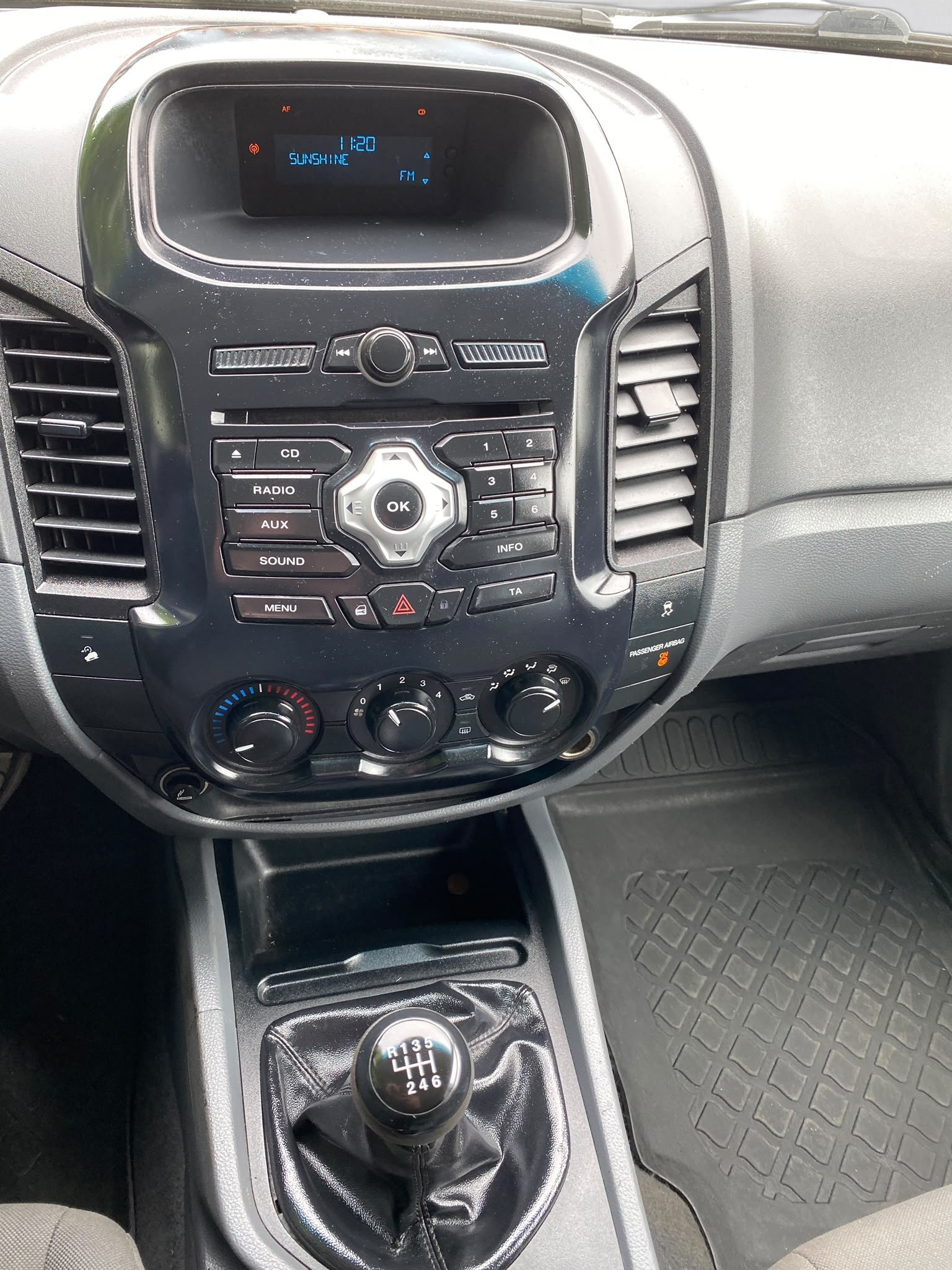 FORD Ranger XL 2.2 TDCi 4x4-image-6