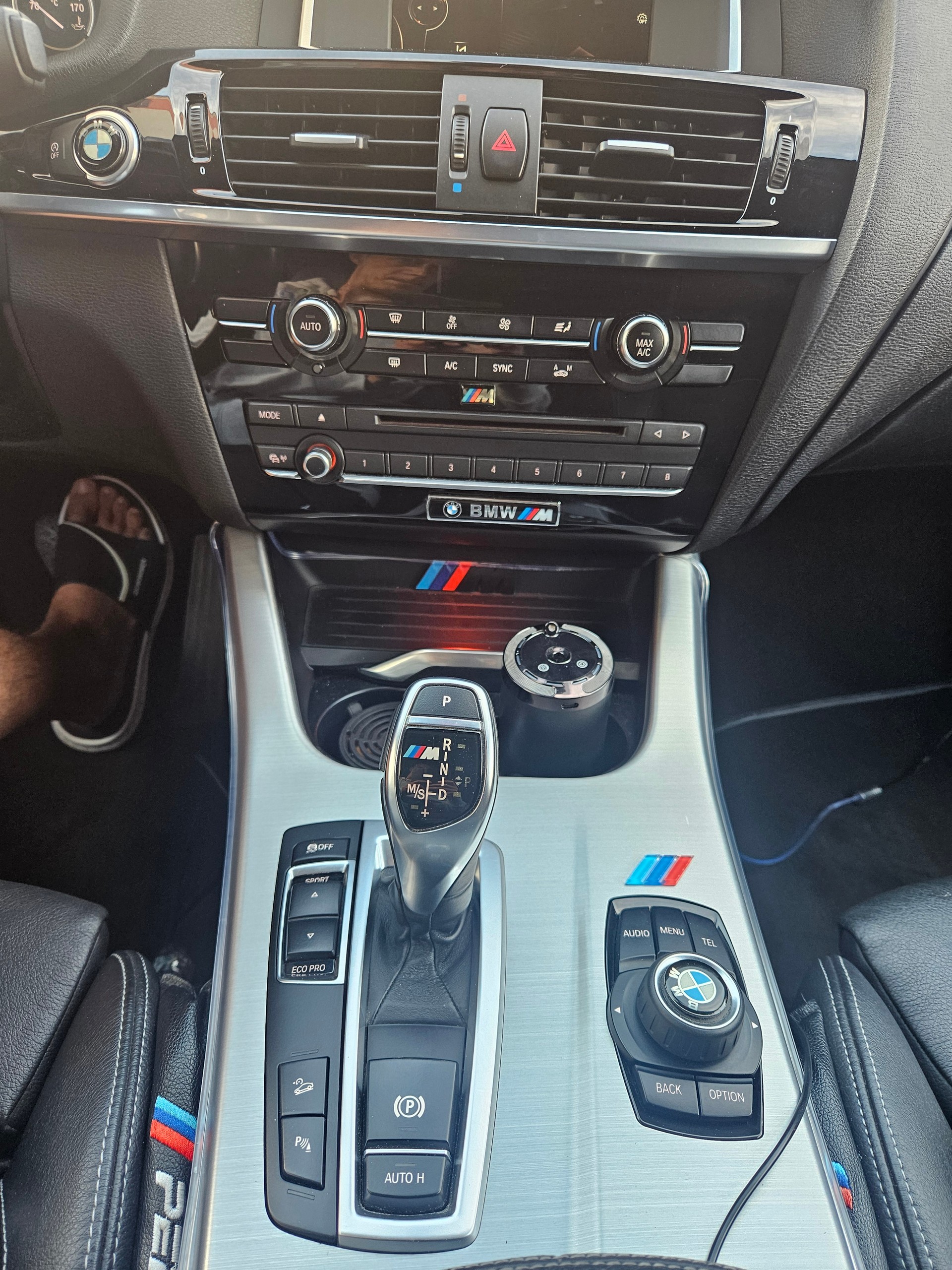 BMW 28i xDrive SAG-image-4
