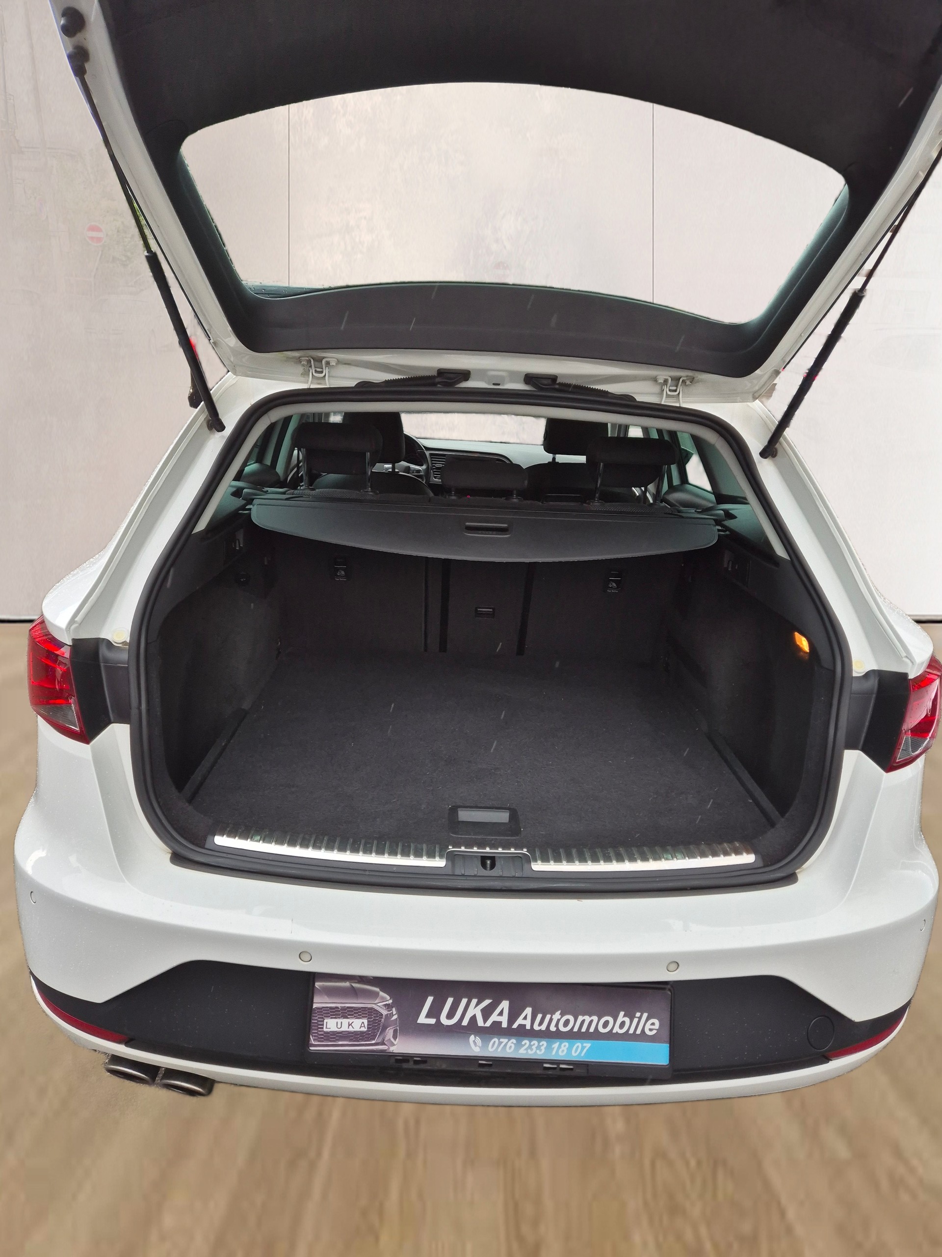 SEAT Leon ST 2.0 TDI FR-image-8