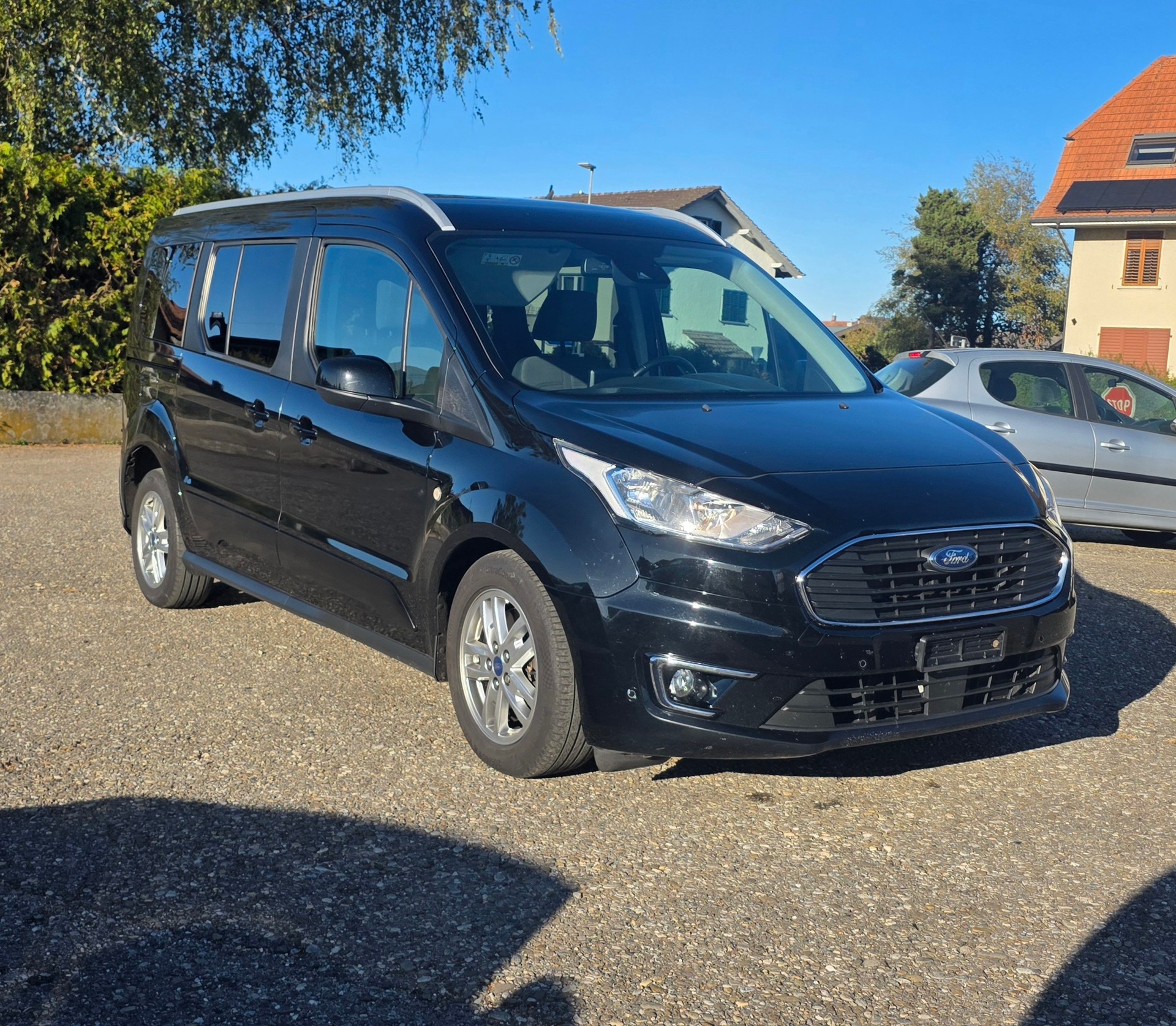 FORD Grand Tourneo Connect 1.5 EcoBlue Titanium Automat-image-1