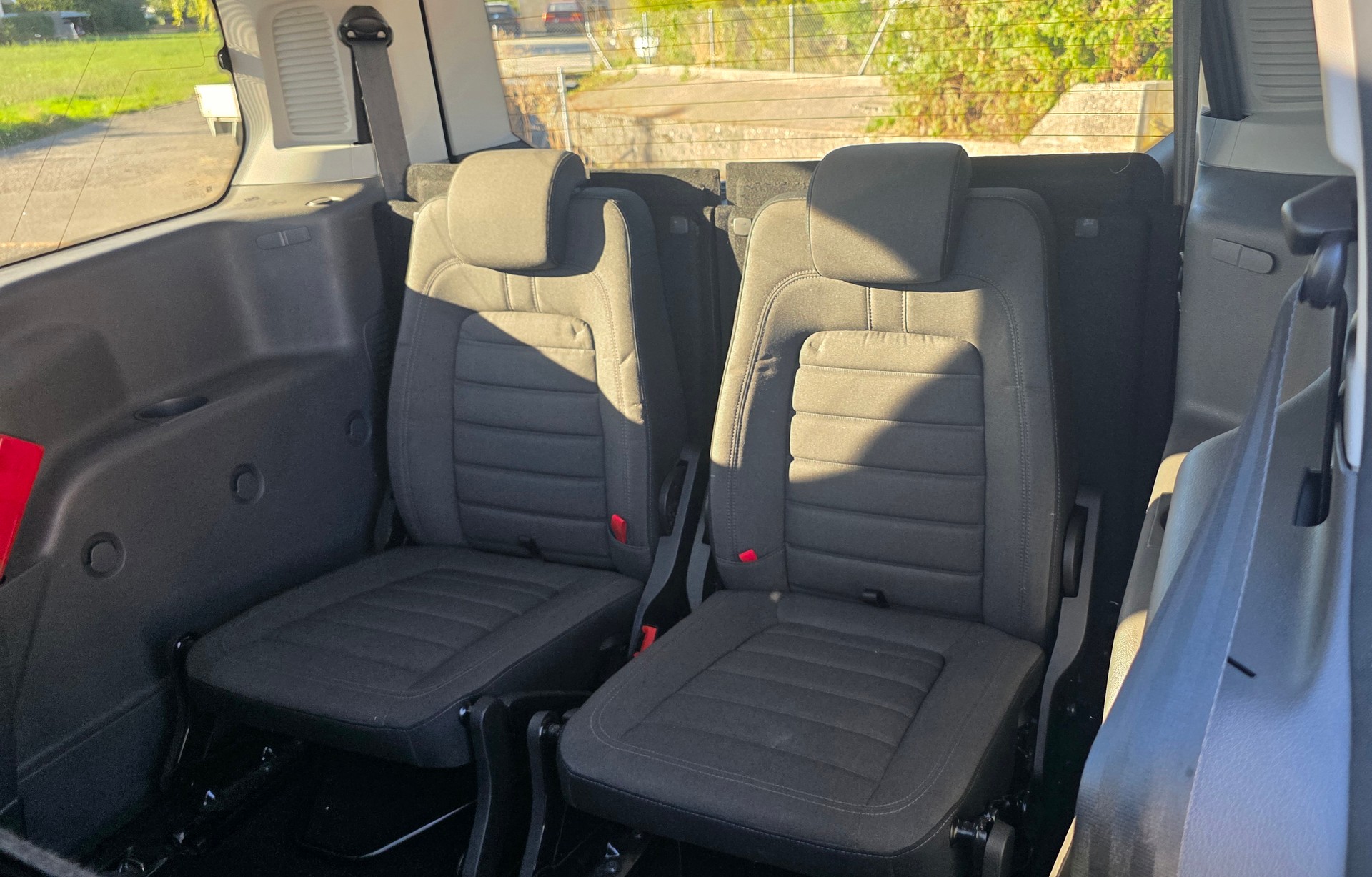 FORD Grand Tourneo Connect 1.5 EcoBlue Titanium Automat-image-7