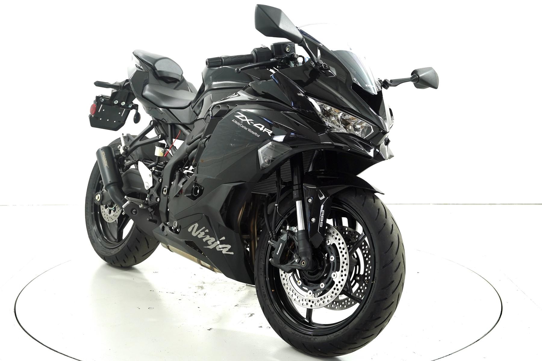 KAWASAKI Ninja ZX-4R Shark-showroom-element-1