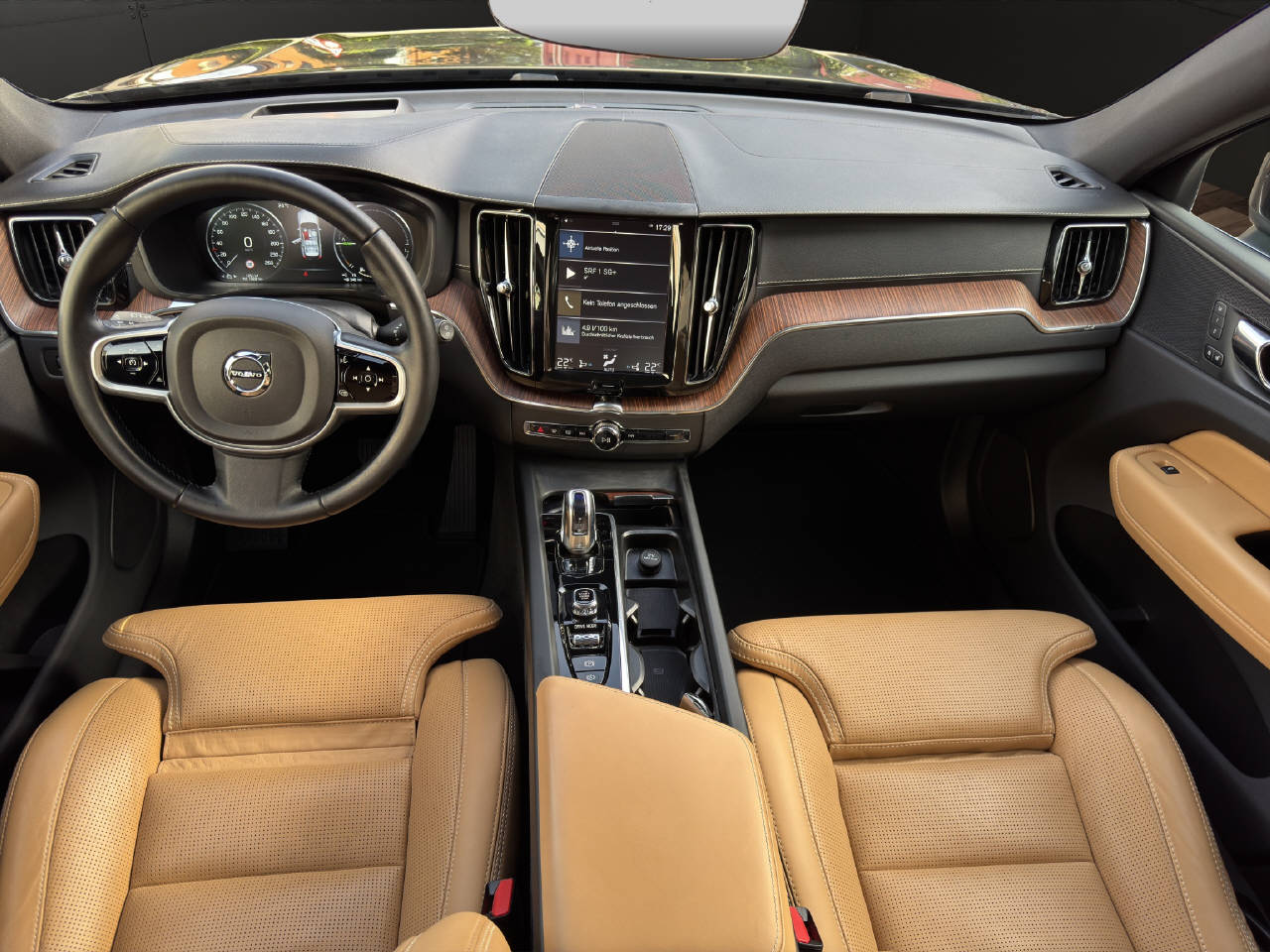 VOLVO XC60 2.0 T8 TE Inscription eAWD-image-5