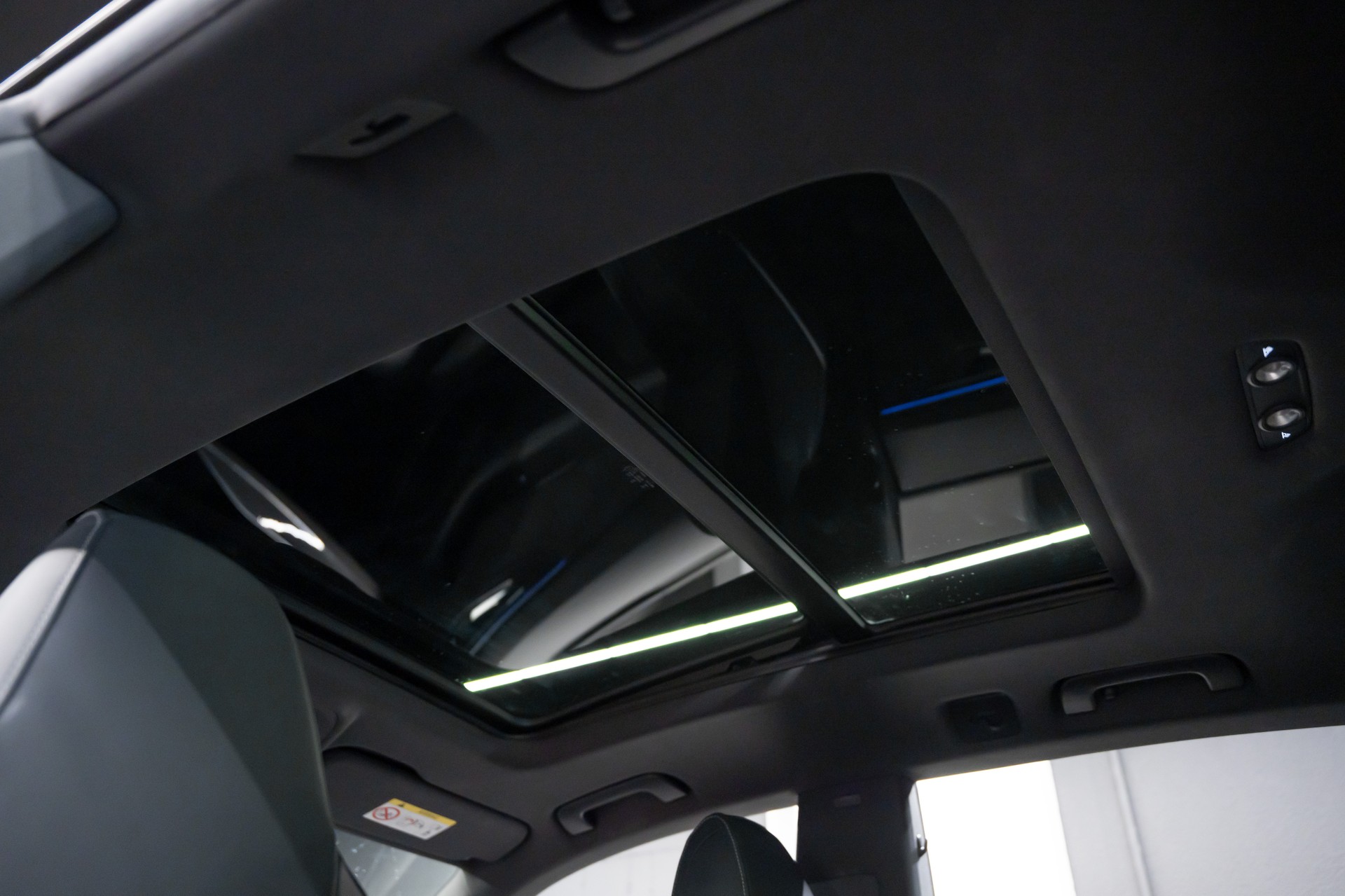 AUDI SQ8 TFSI quattro tiptronic / Gratis Service / Audi Garantie / Sitzkühlung / Carbon / Schiebedach / AHK / Head Up uvm..-image-12