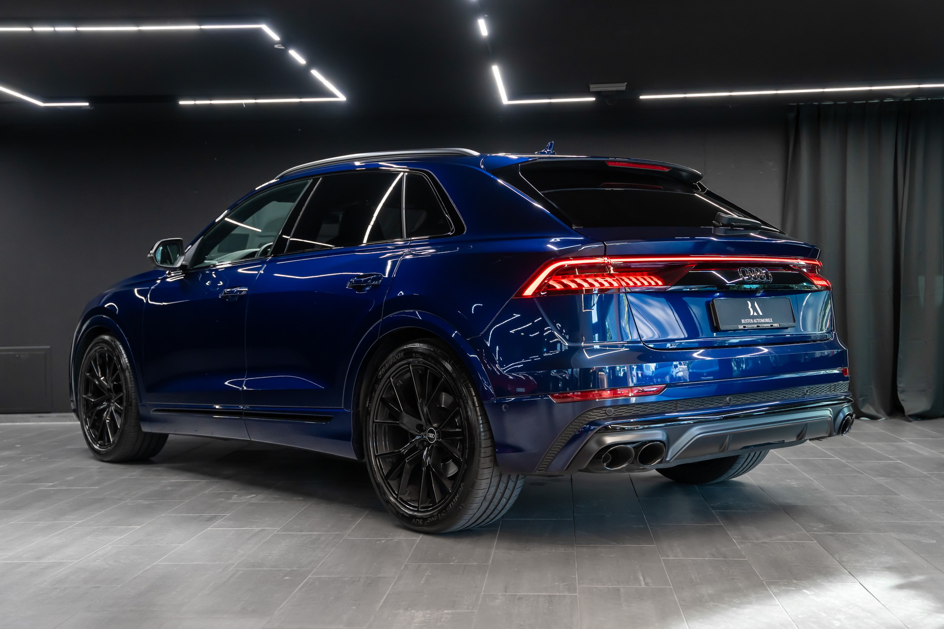 AUDI SQ8 TFSI quattro tiptronic / Gratis Service / Audi Garantie / Sitzkühlung / Carbon / Schiebedach / AHK / Head Up uvm..-image-6