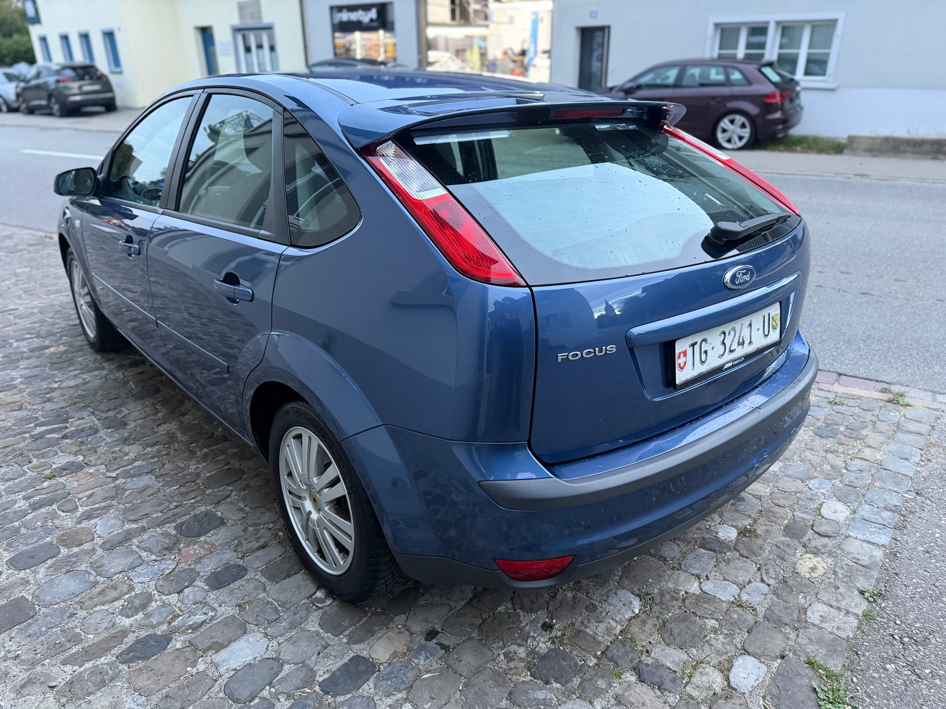 FORD Focus 1.6i VCT Titanium | MFK | Klima | Service | 8-fach Bereift | AUX | 5-Türer |-image-5