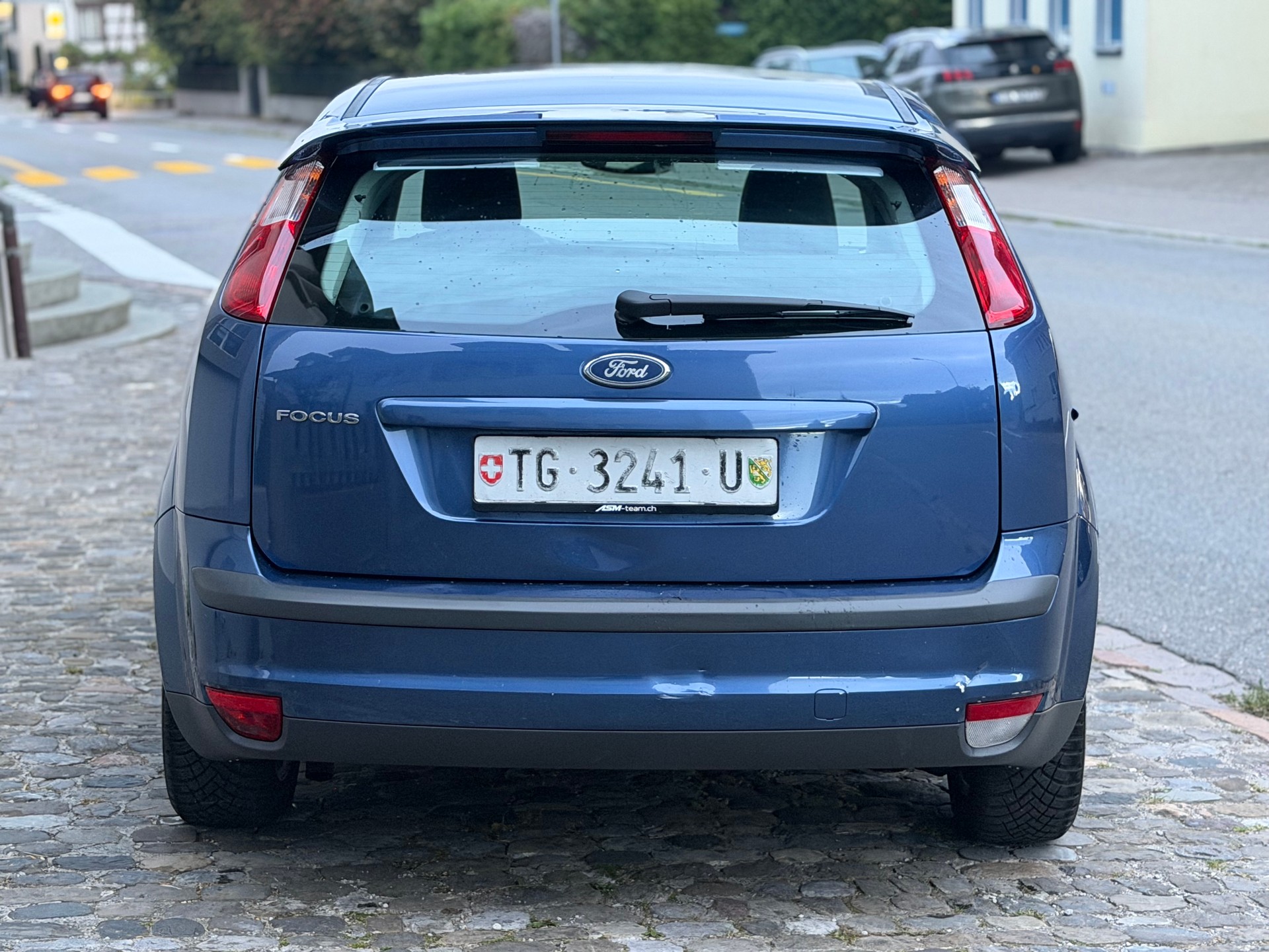 FORD Focus 1.6i VCT Titanium | MFK | Klima | Service | 8-fach Bereift | AUX | 5-Türer |-image-4