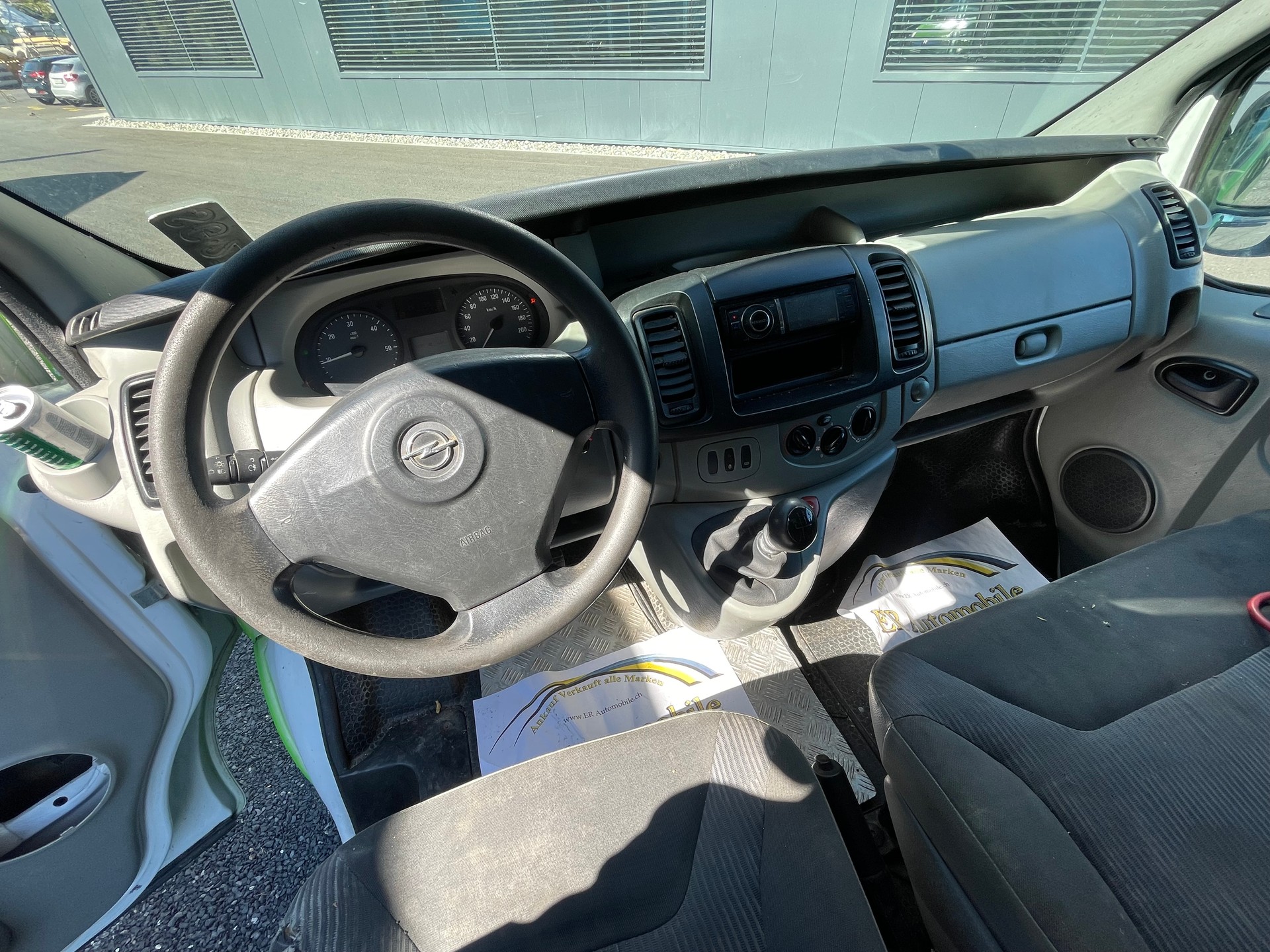 OPEL Vivaro Life 2.0CDTI 2.7t L1H1-image-9