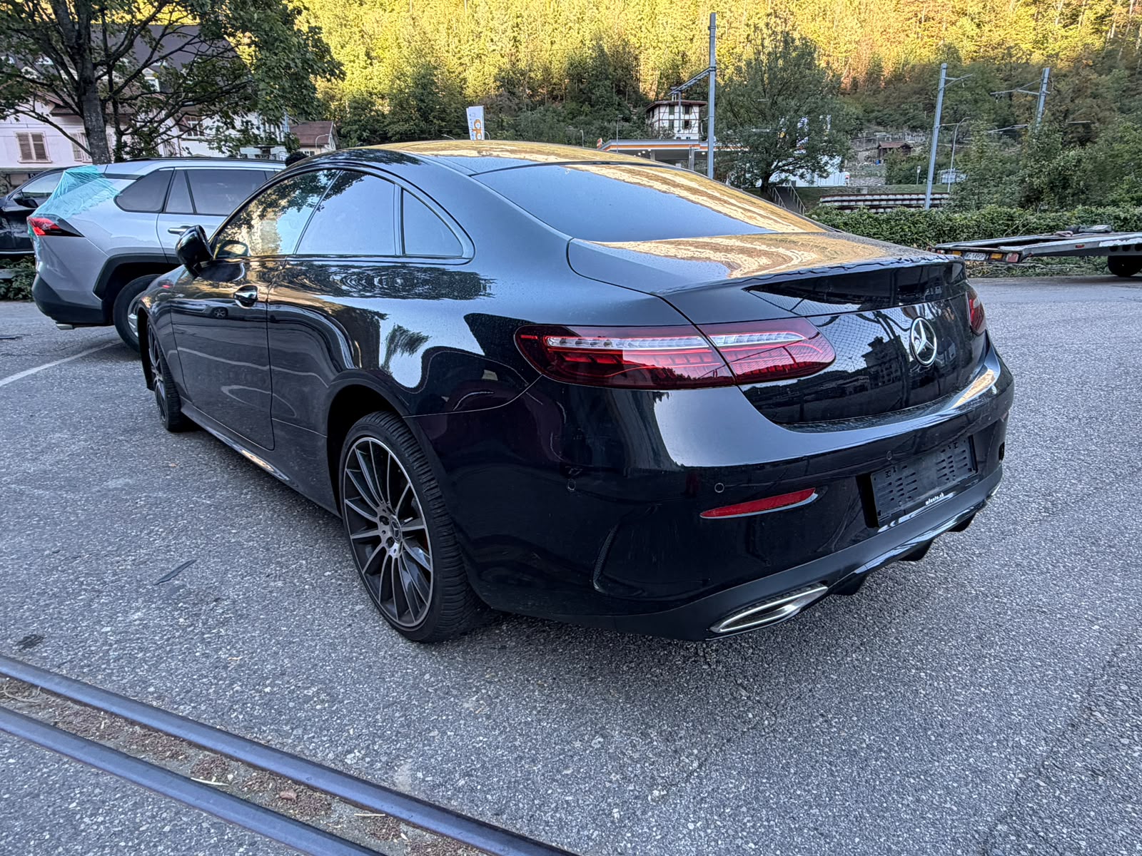 MERCEDES-BENZ E 200 Coupé 4Matic AMG Line 9G-Tronic-image-1