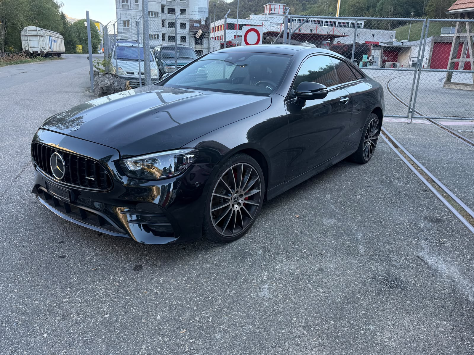 MERCEDES-BENZ E 200 Coupé 4Matic AMG Line 9G-Tronic-image-0