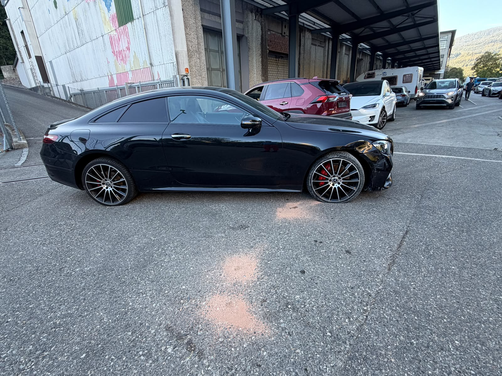 MERCEDES-BENZ E 200 Coupé 4Matic AMG Line 9G-Tronic-image-3