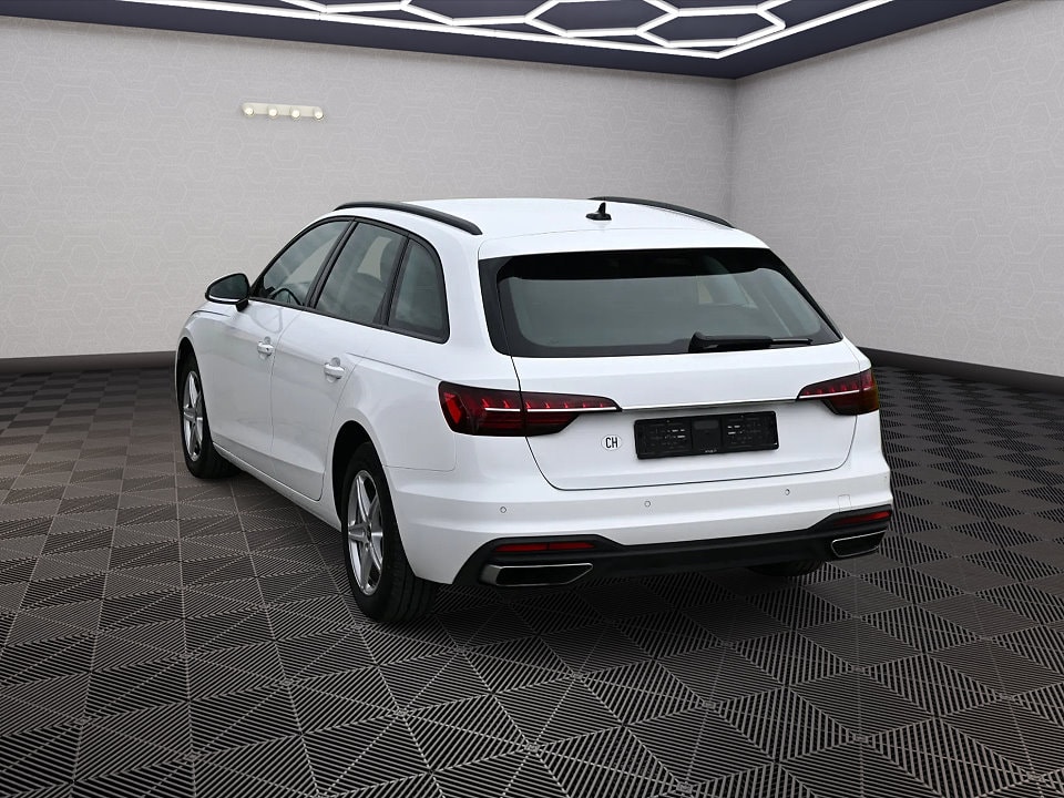 AUDI A4 Avant 2.0 TDI 35 advanced S-tronic-image-3