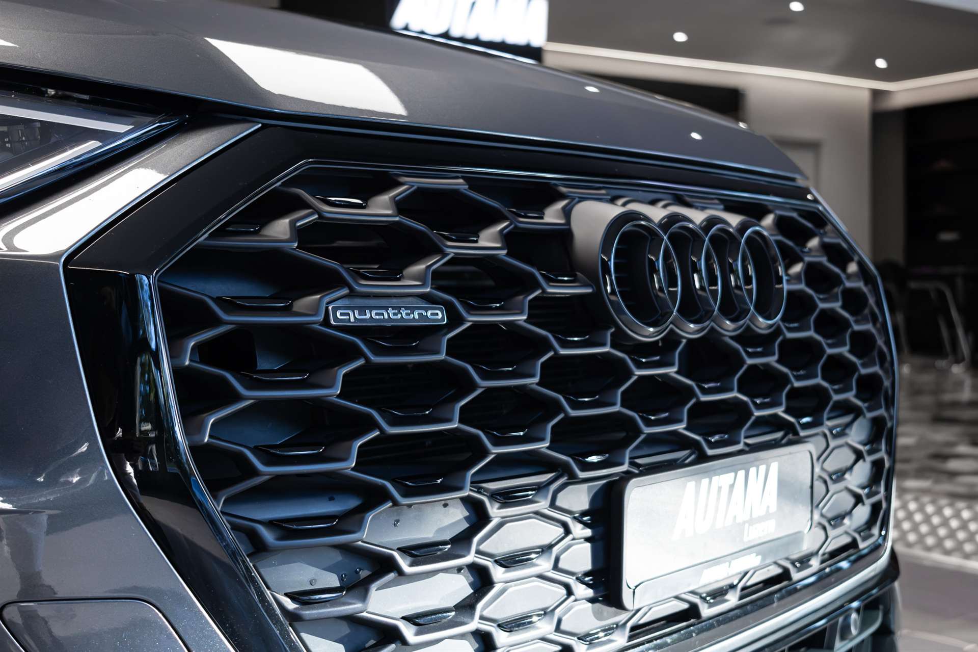 AUDI Q3 Sportback 45 TFSI S line quattro S-tronic-image-28