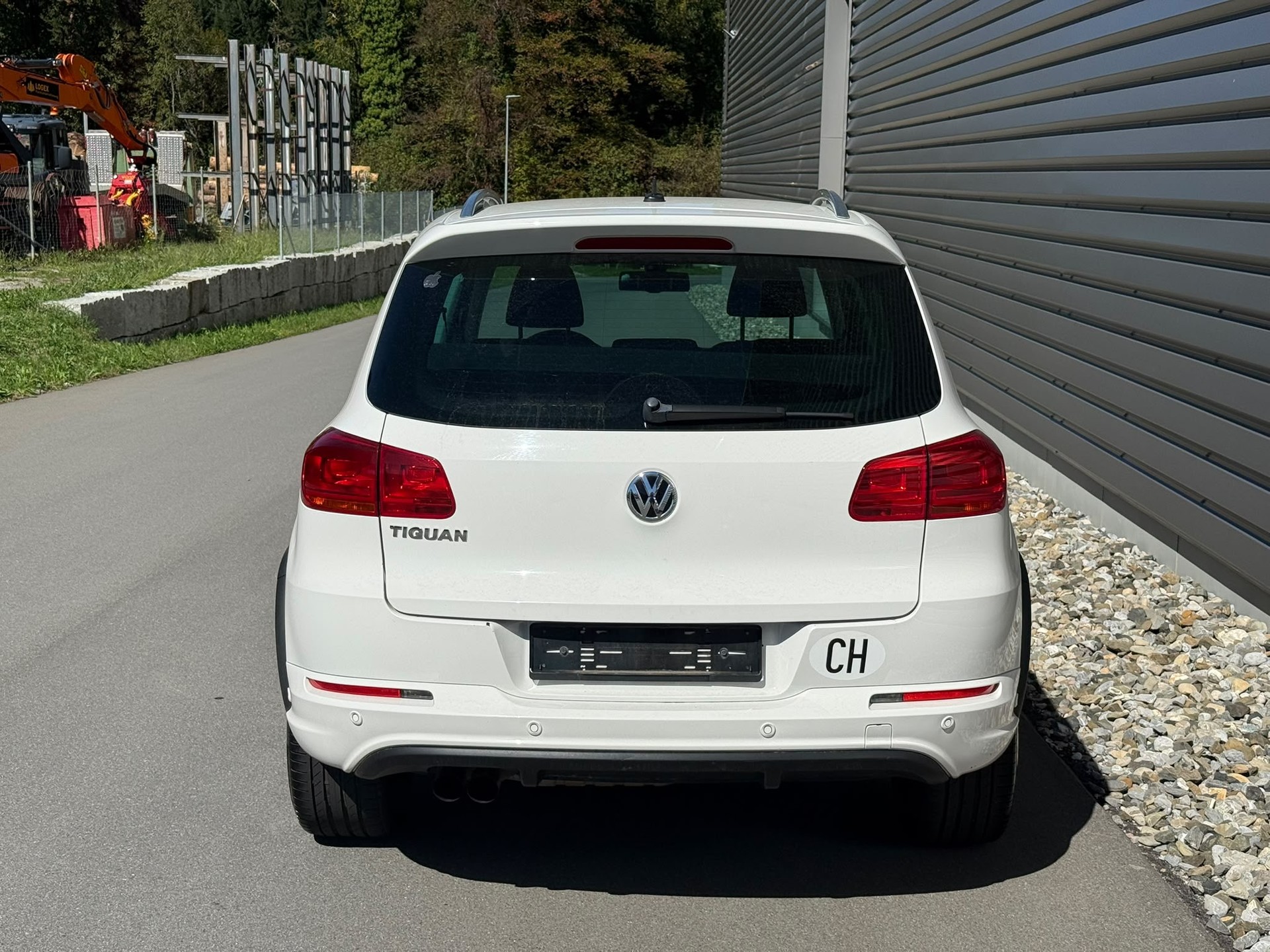 VW Tiguan 1.4 TSI R-Line BlueMotion-image-3