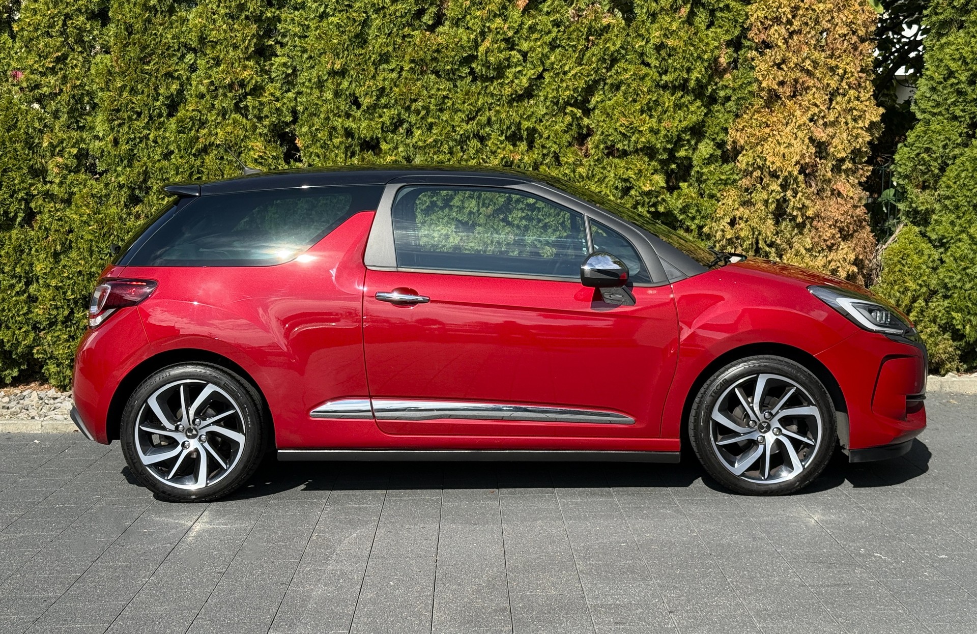 DS AUTOMOBILES DS 3 1.2 PureTech Sport Chic / Ab MFK-image-11