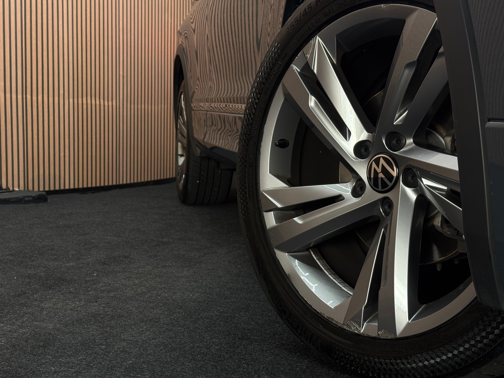 VW Tiguan 2.0 TDI SCR R-Line DSG *ab CHF 269.-/ Monat*-image-10