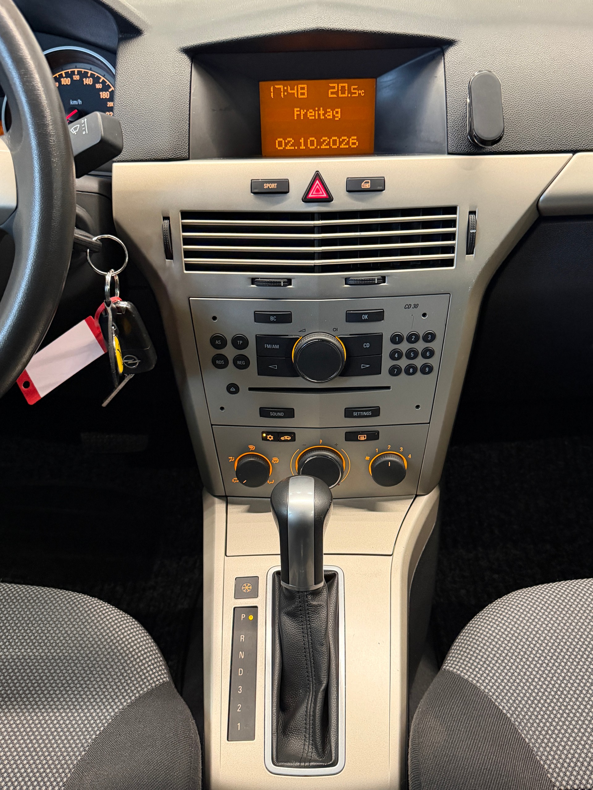 OPEL Astra 1.8i 16V Automatic - frisch ab MFK und Service-image-15