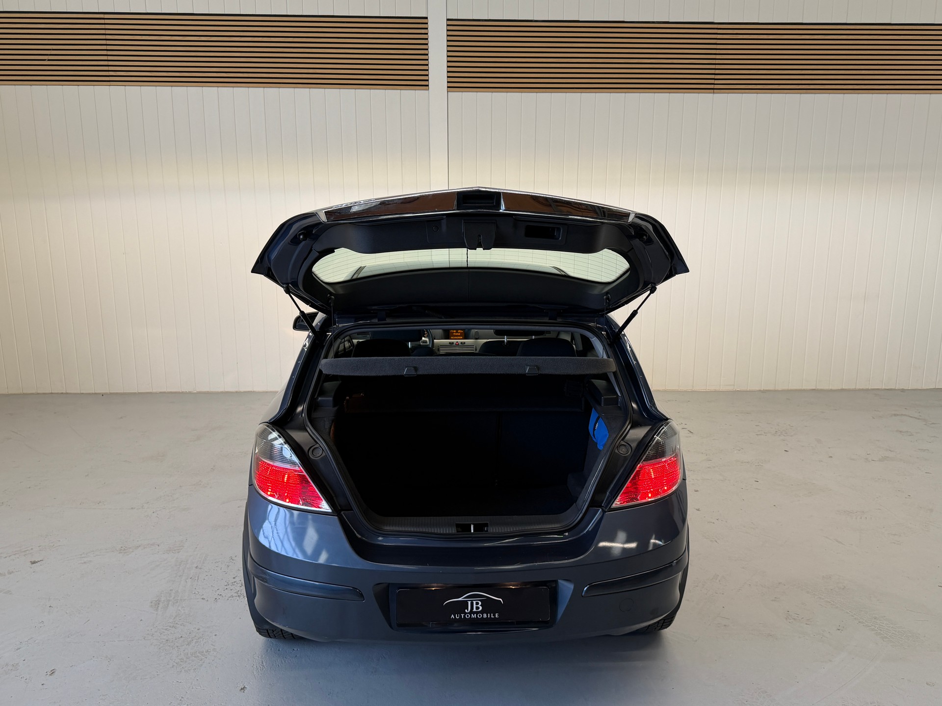 OPEL Astra 1.8i 16V Automatic - frisch ab MFK und Service-image-13