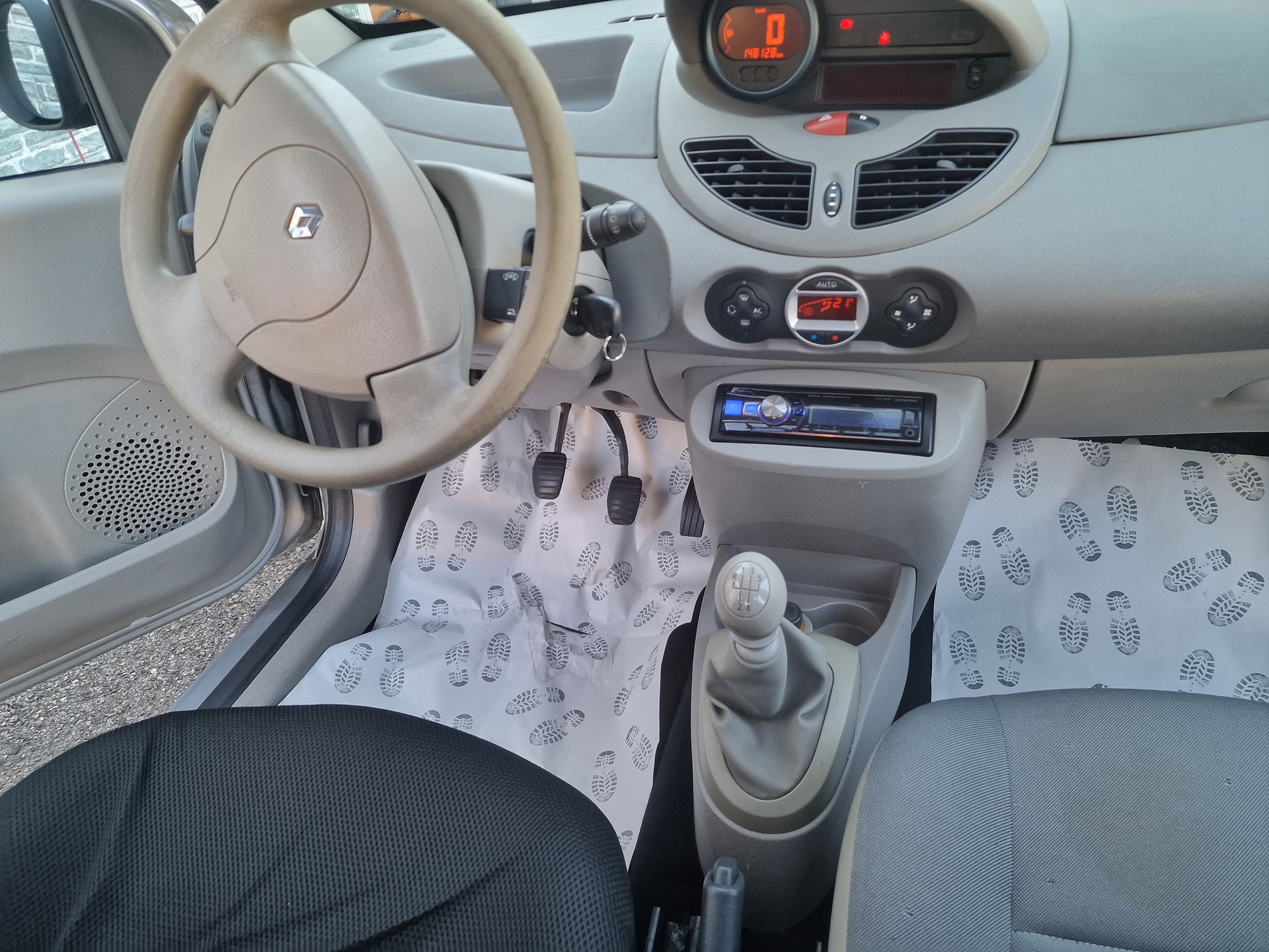 RENAULT Twingo 1.2 16V Dynamique-image-8